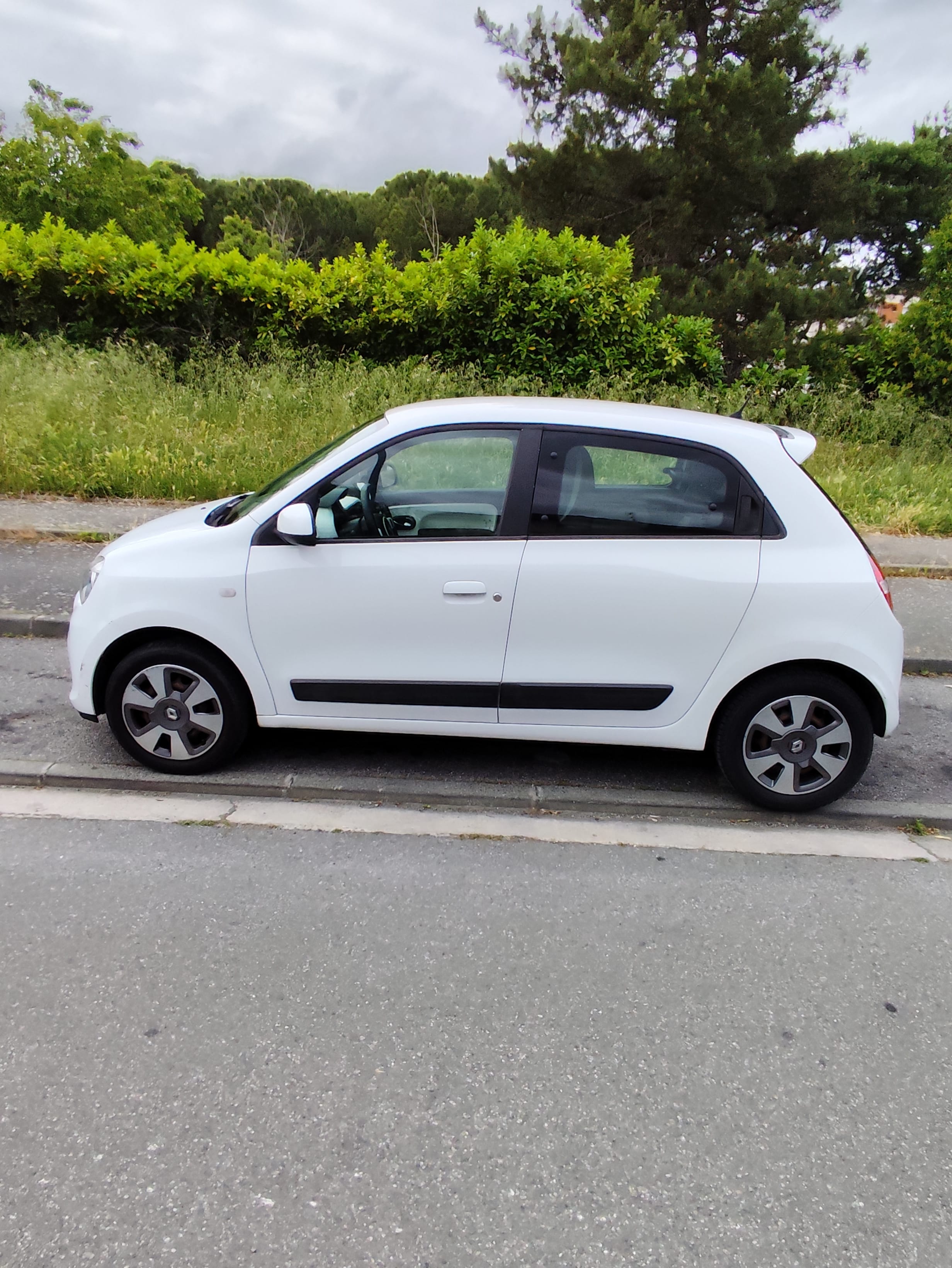 Renault Twingo III 1.0 SCE avec Climatisation