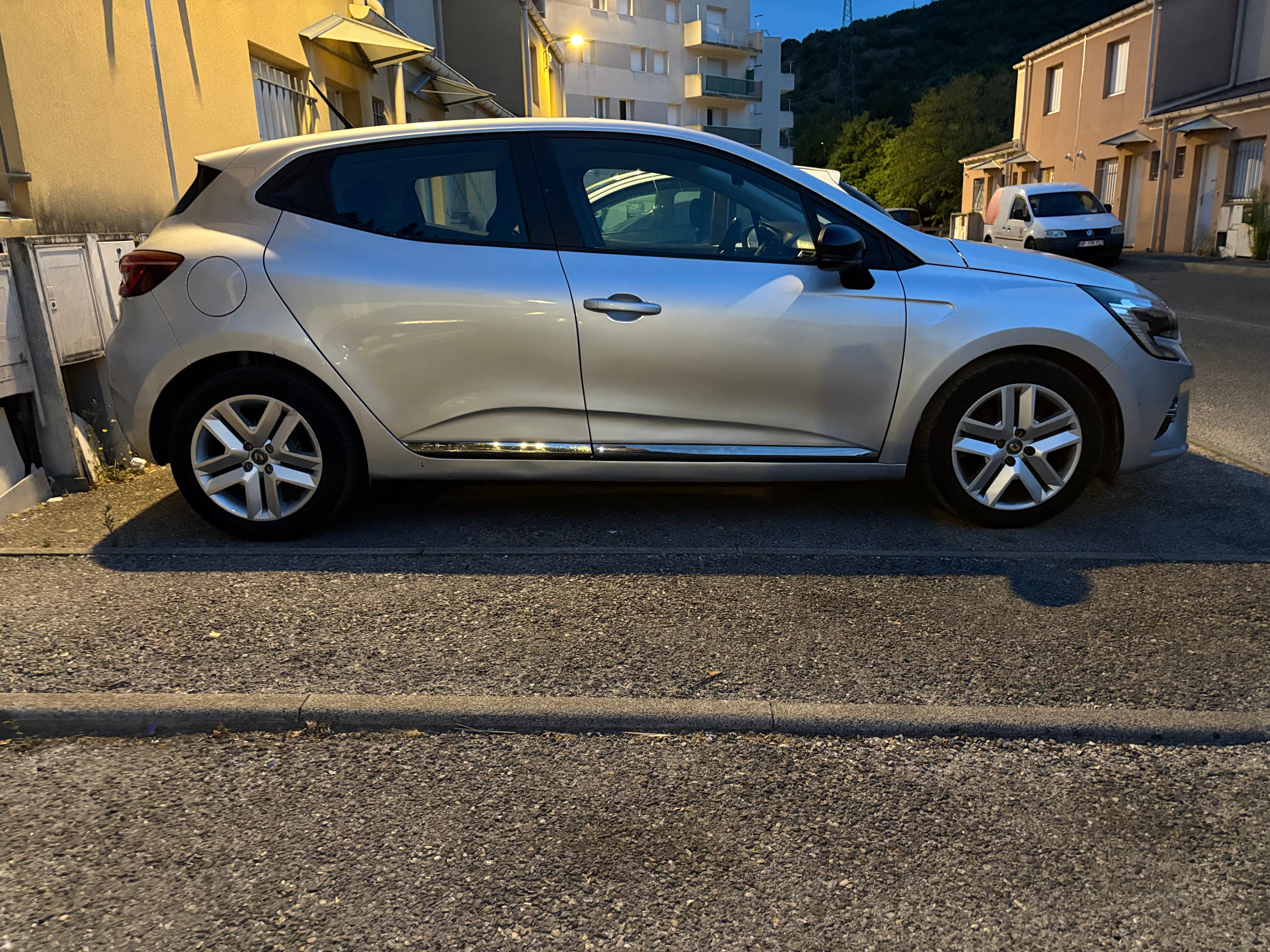 Renault Clio avec Climatisation