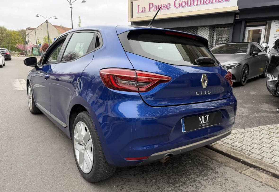 Renault Clio avec GPS