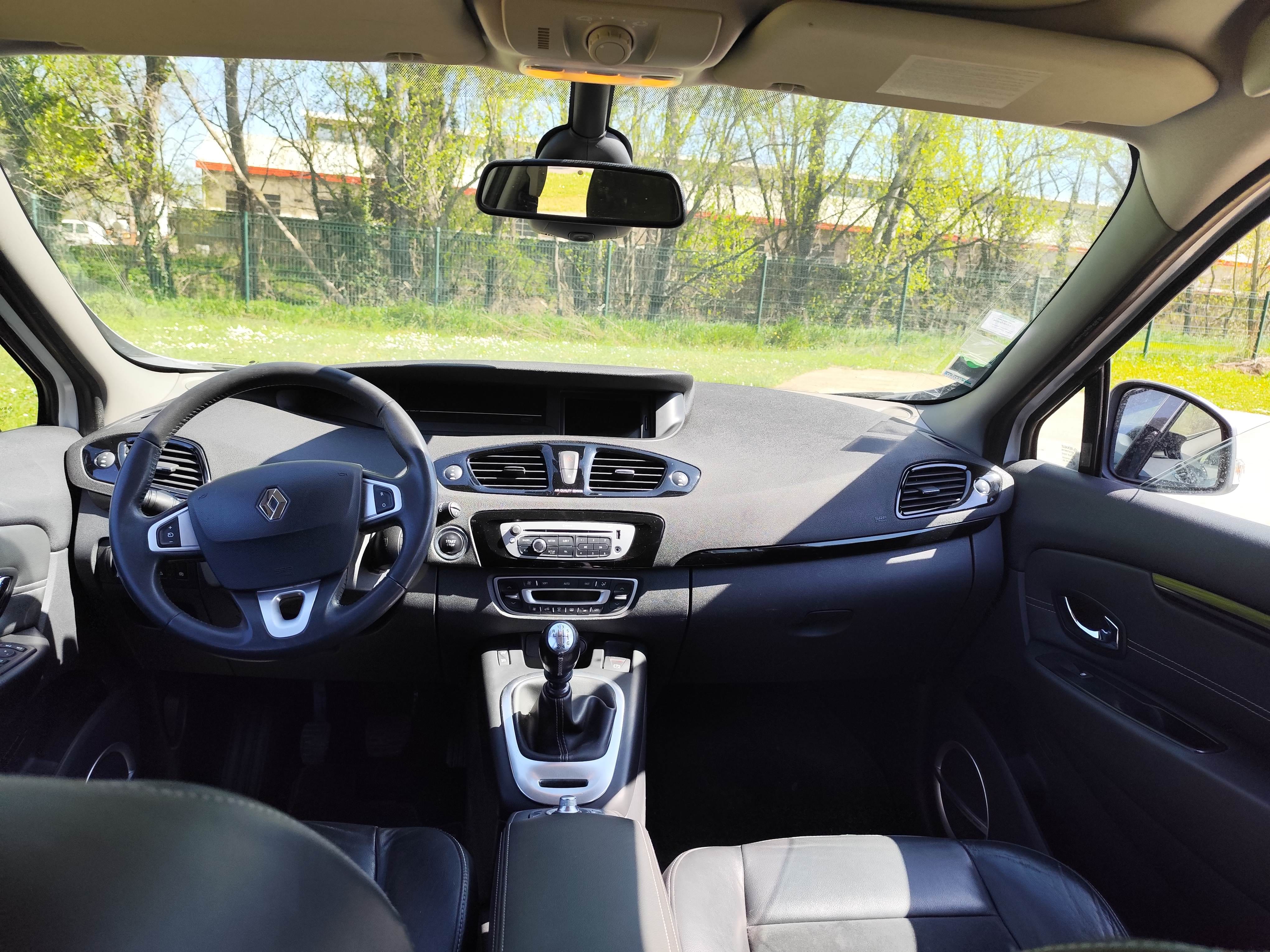 Renault Grand Scenic avec Régulateur de vitesse