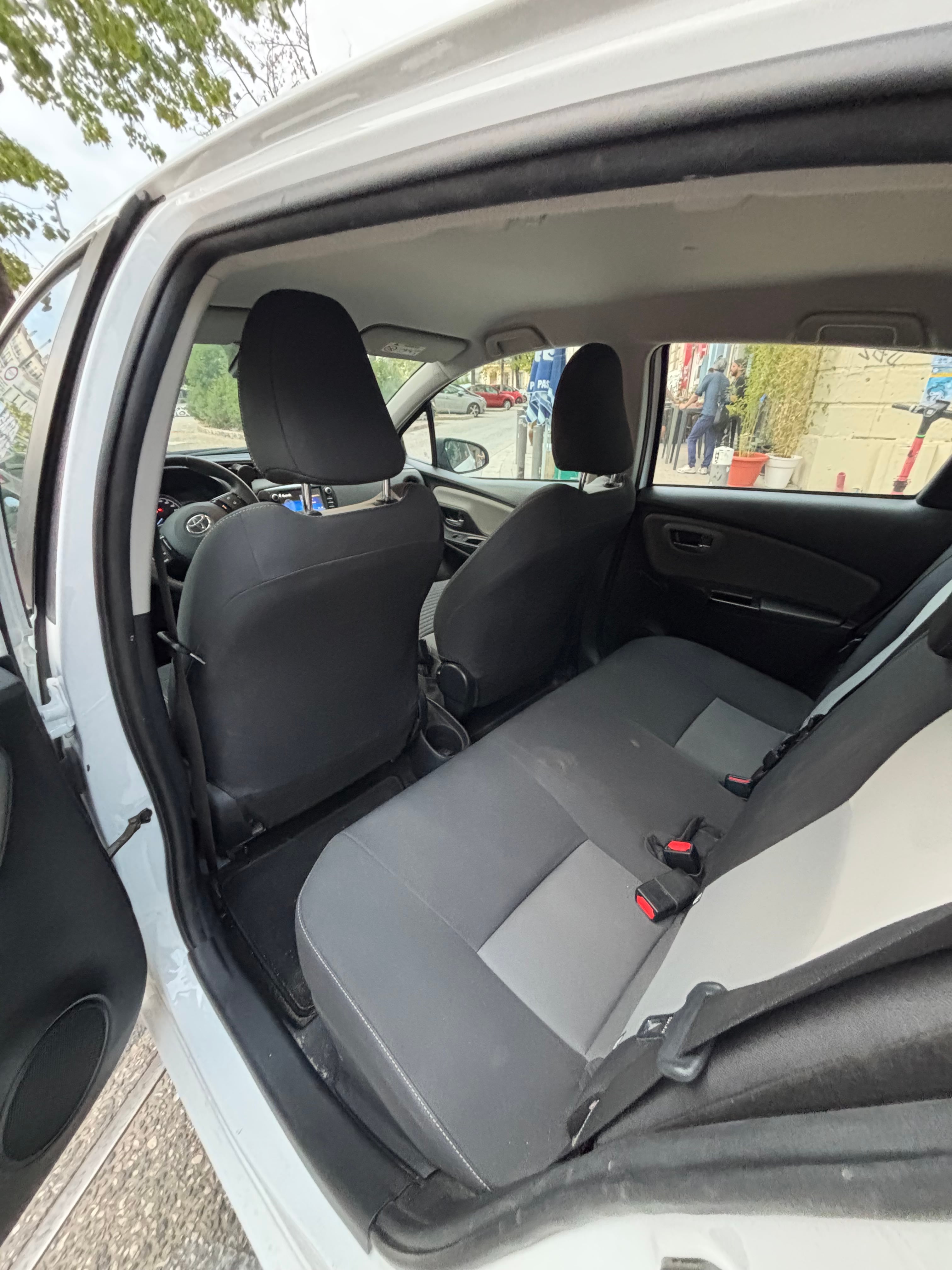 Toyota Yaris with Car radio