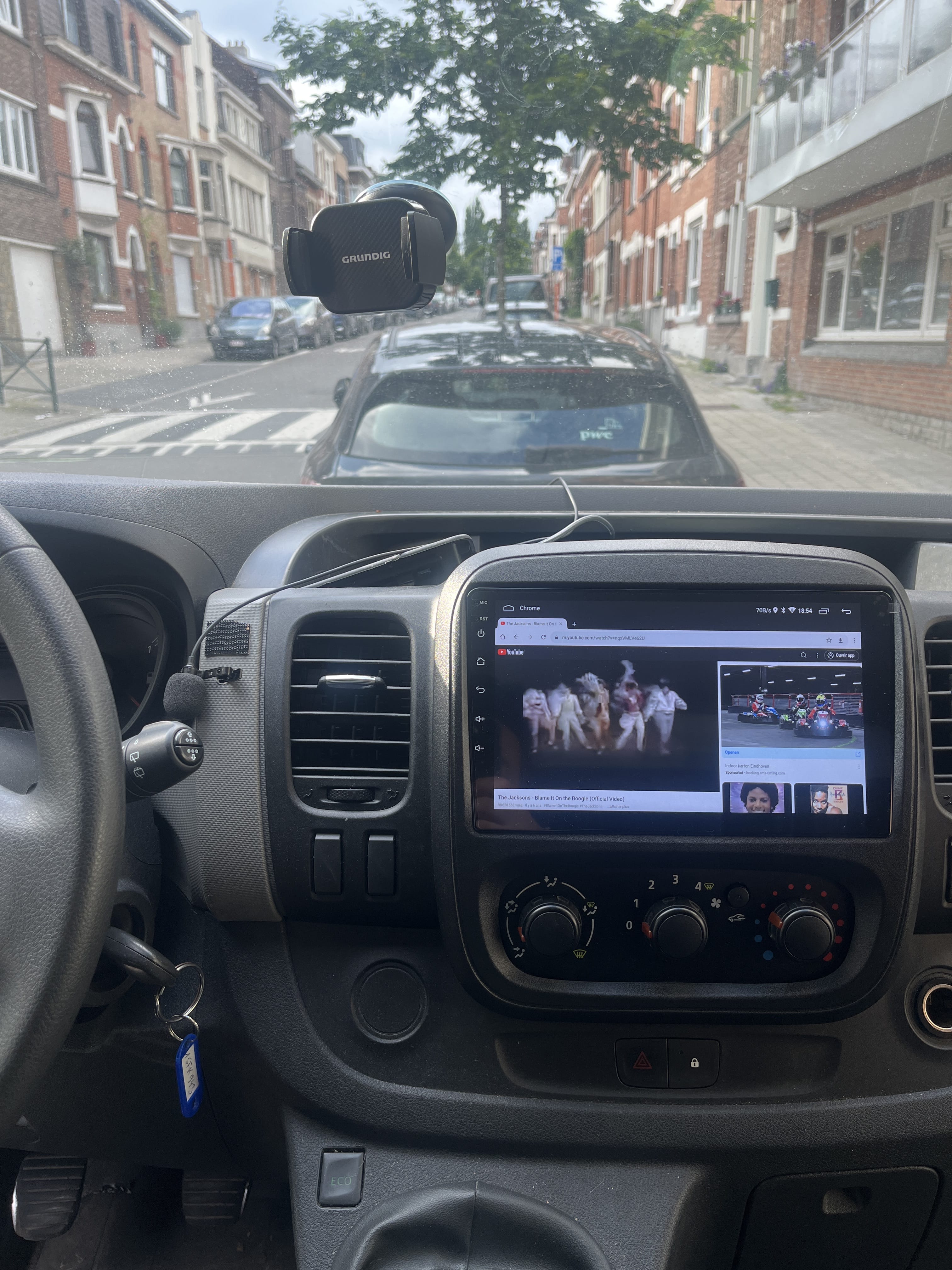 Renault Trafic met Audio- / iPod-ingang