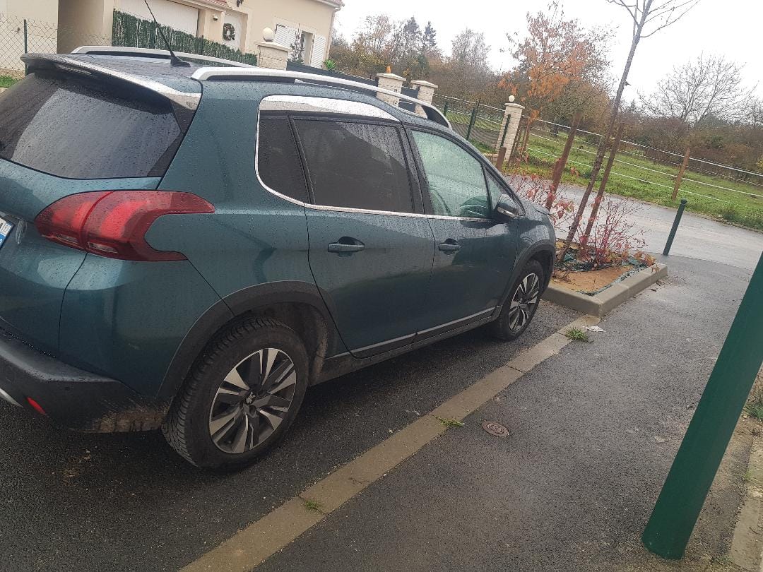 Peugeot 2008 avec Climatisation