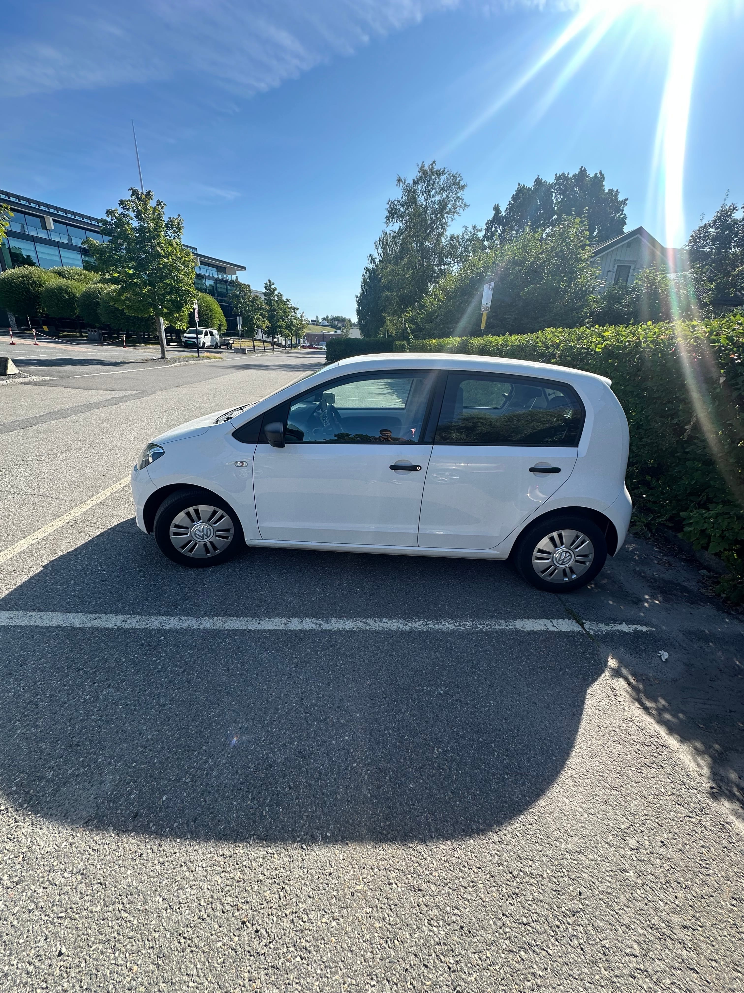 Volkswagen Up! 1000cc bensin mit Klimaanlage