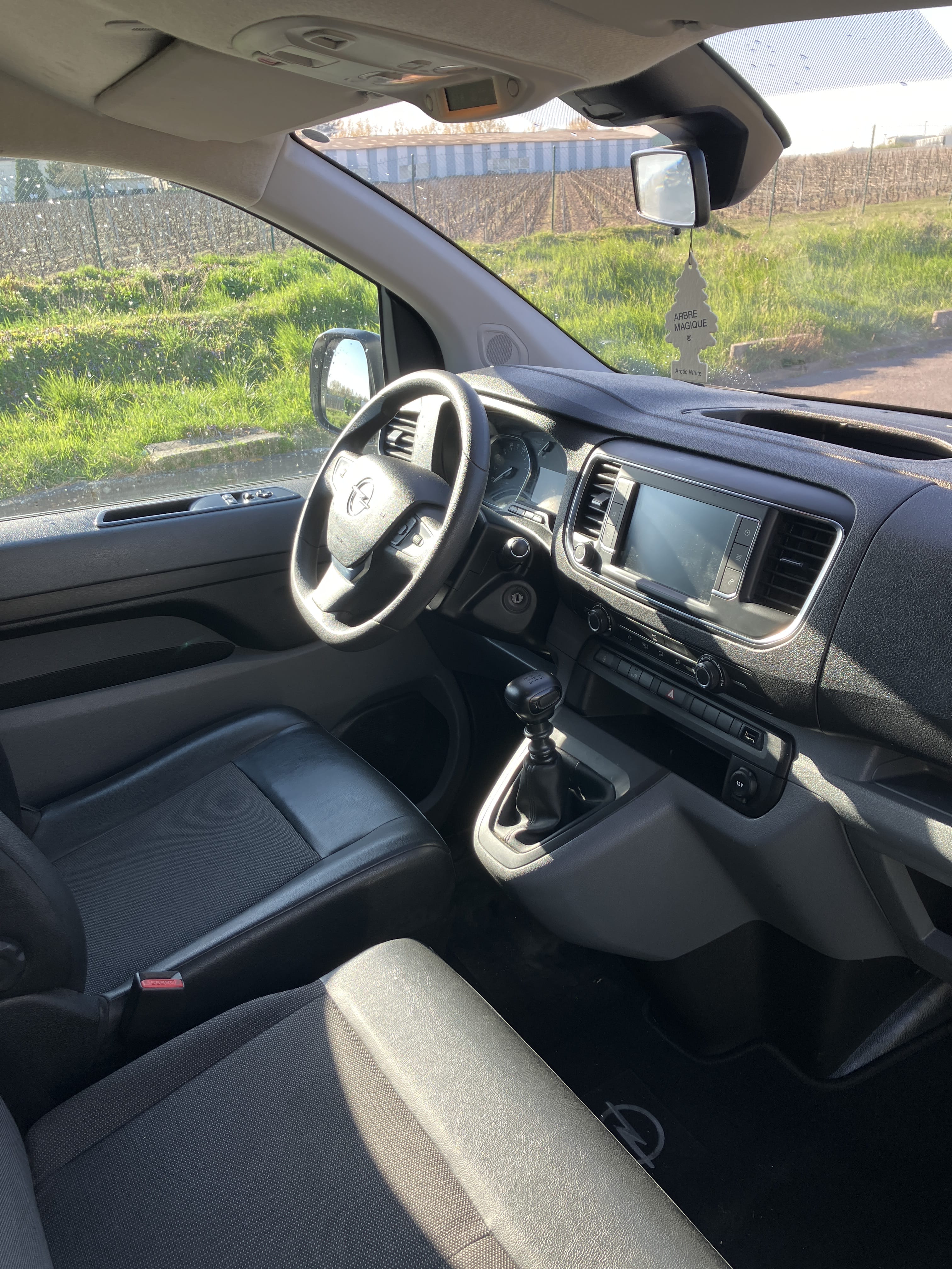 Opel Vivaro avec Régulateur de vitesse