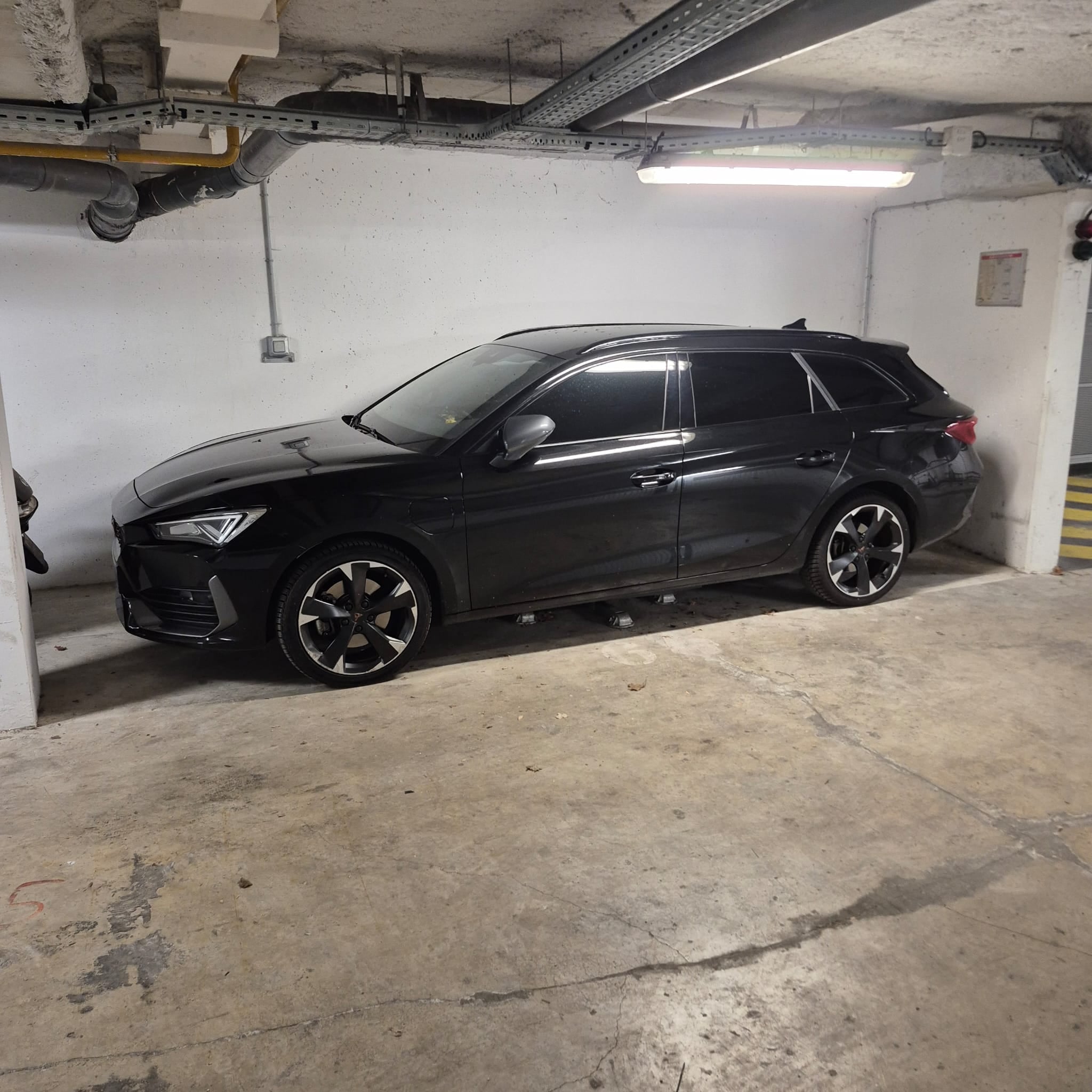 Cupra Leon 1.4 e-Hybride DSG6 avec Climatisation