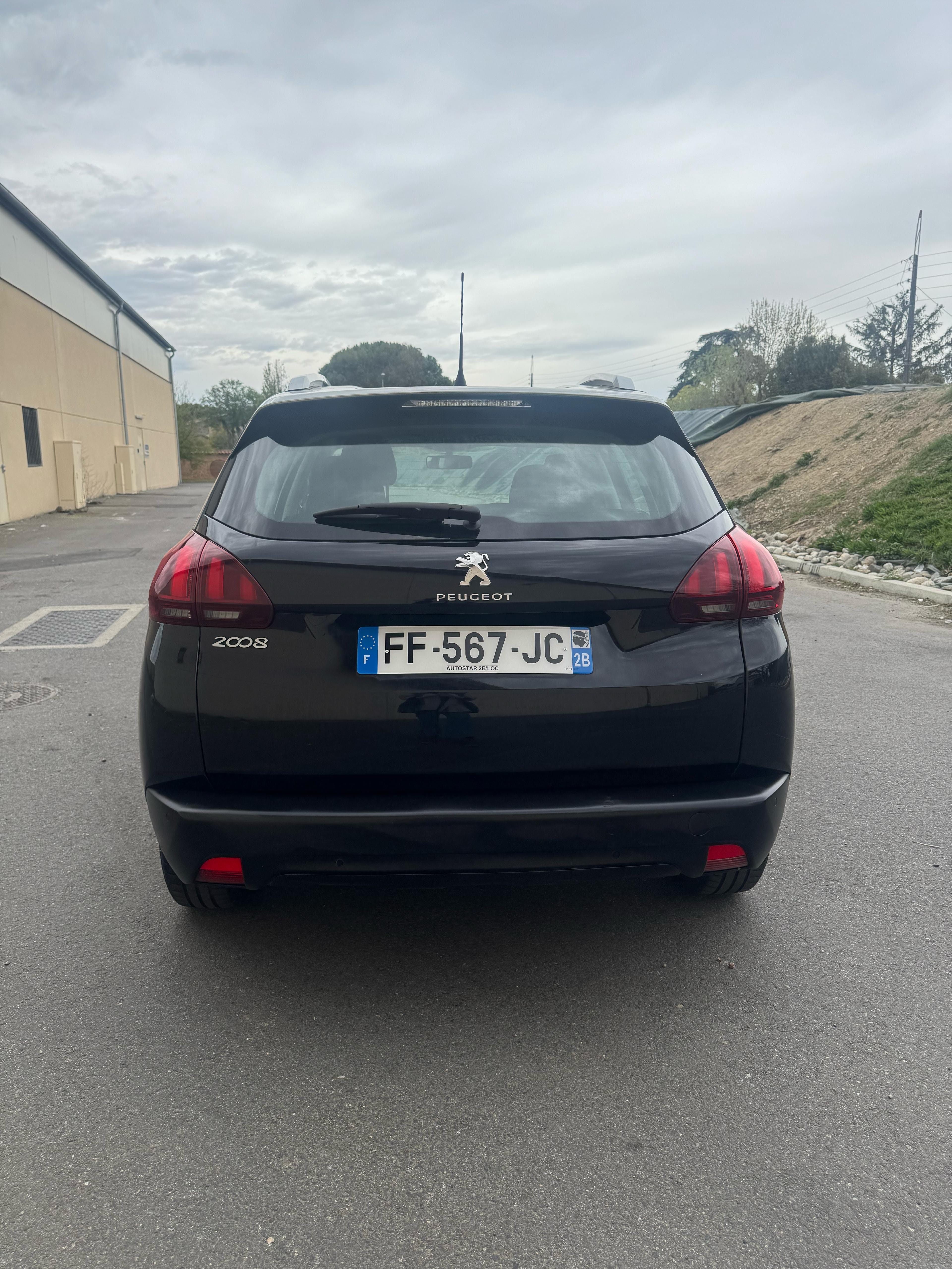 Peugeot 2008 avec Dashcam