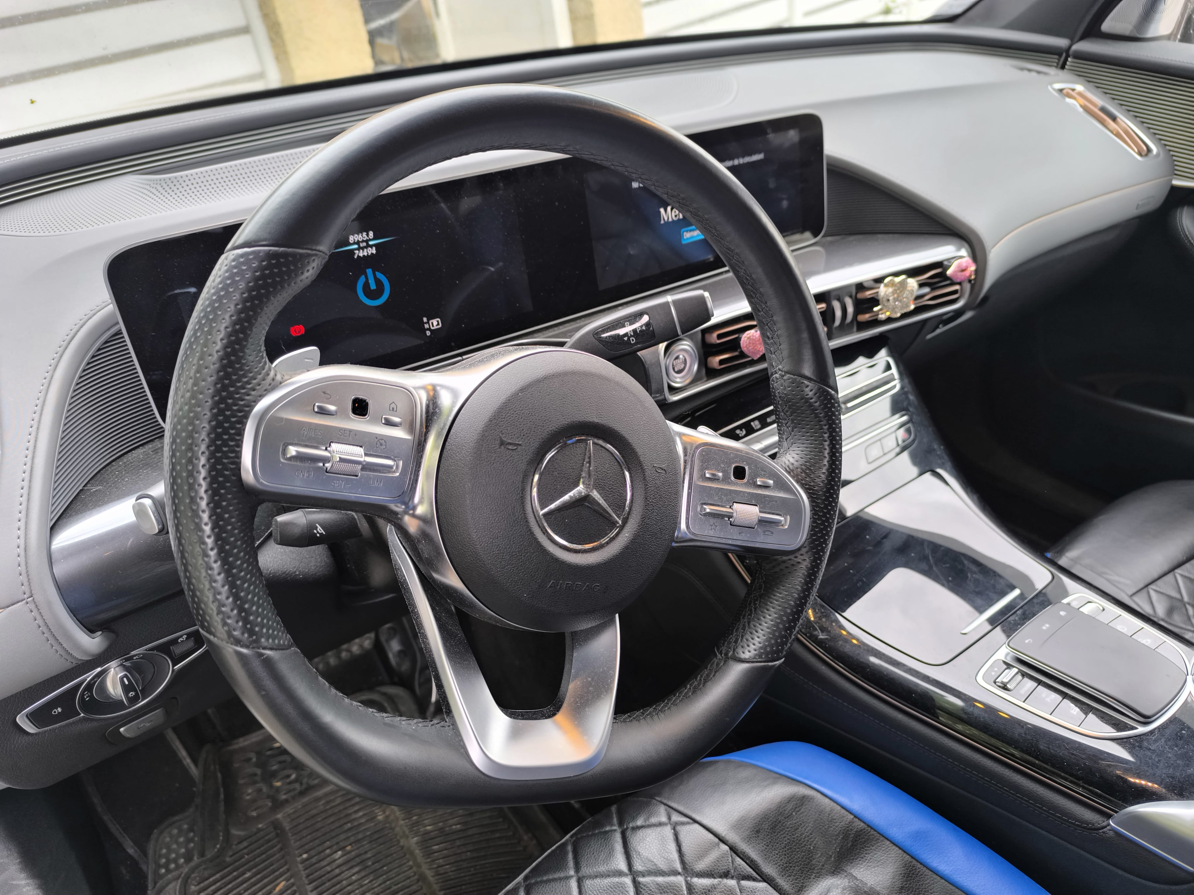 Mercedes-Benz EQC avec Quatre roues motrices
