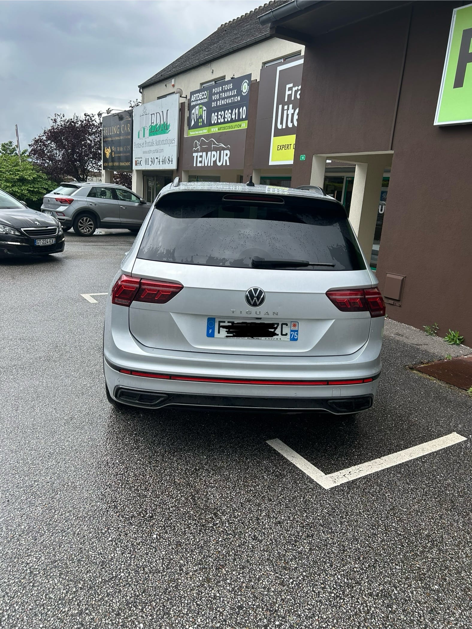 Volkswagen Tiguan SE R-LINE Black avec Régulateur de vitesse