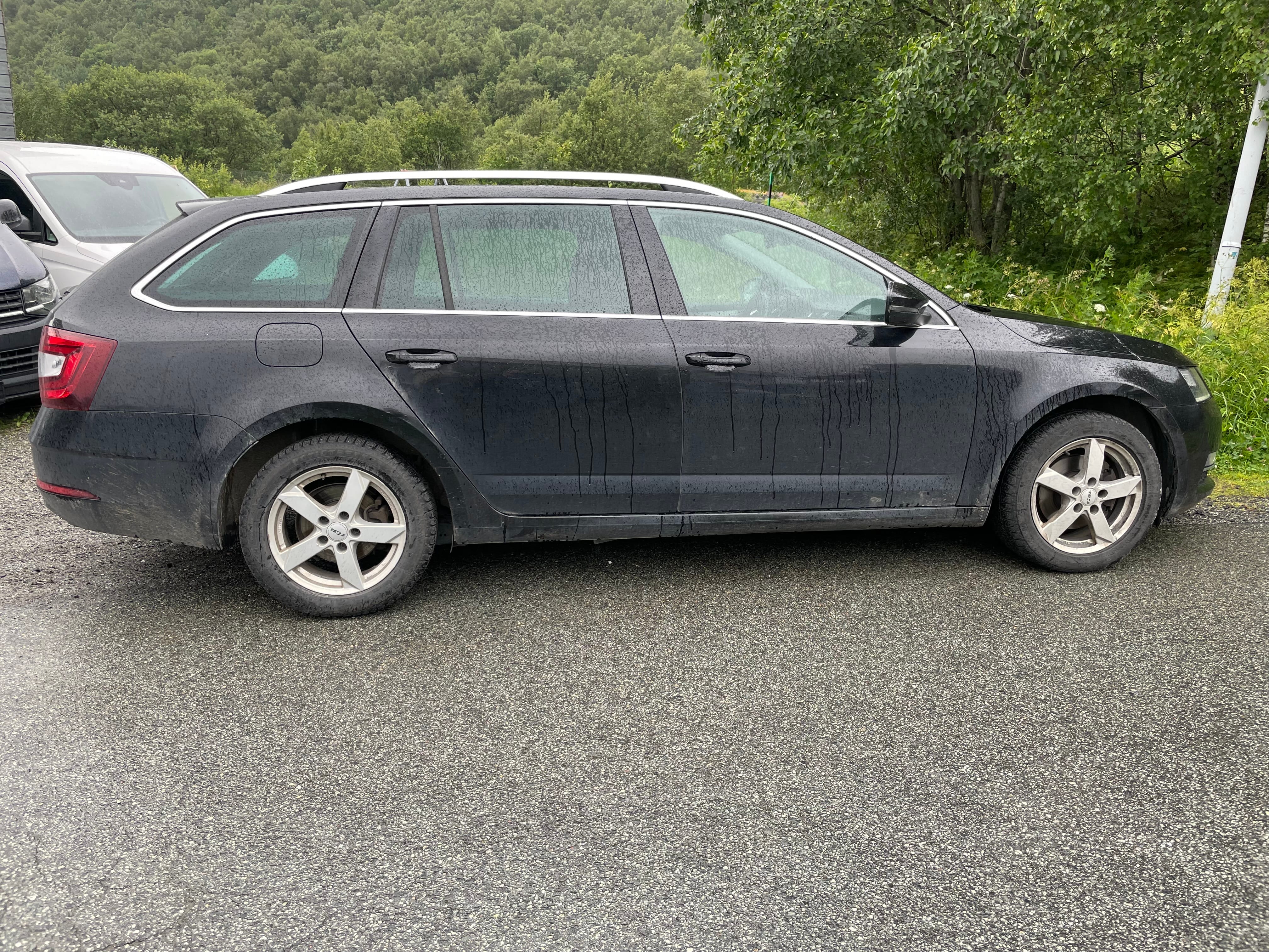 Skoda Octavia Combi med Aircondition