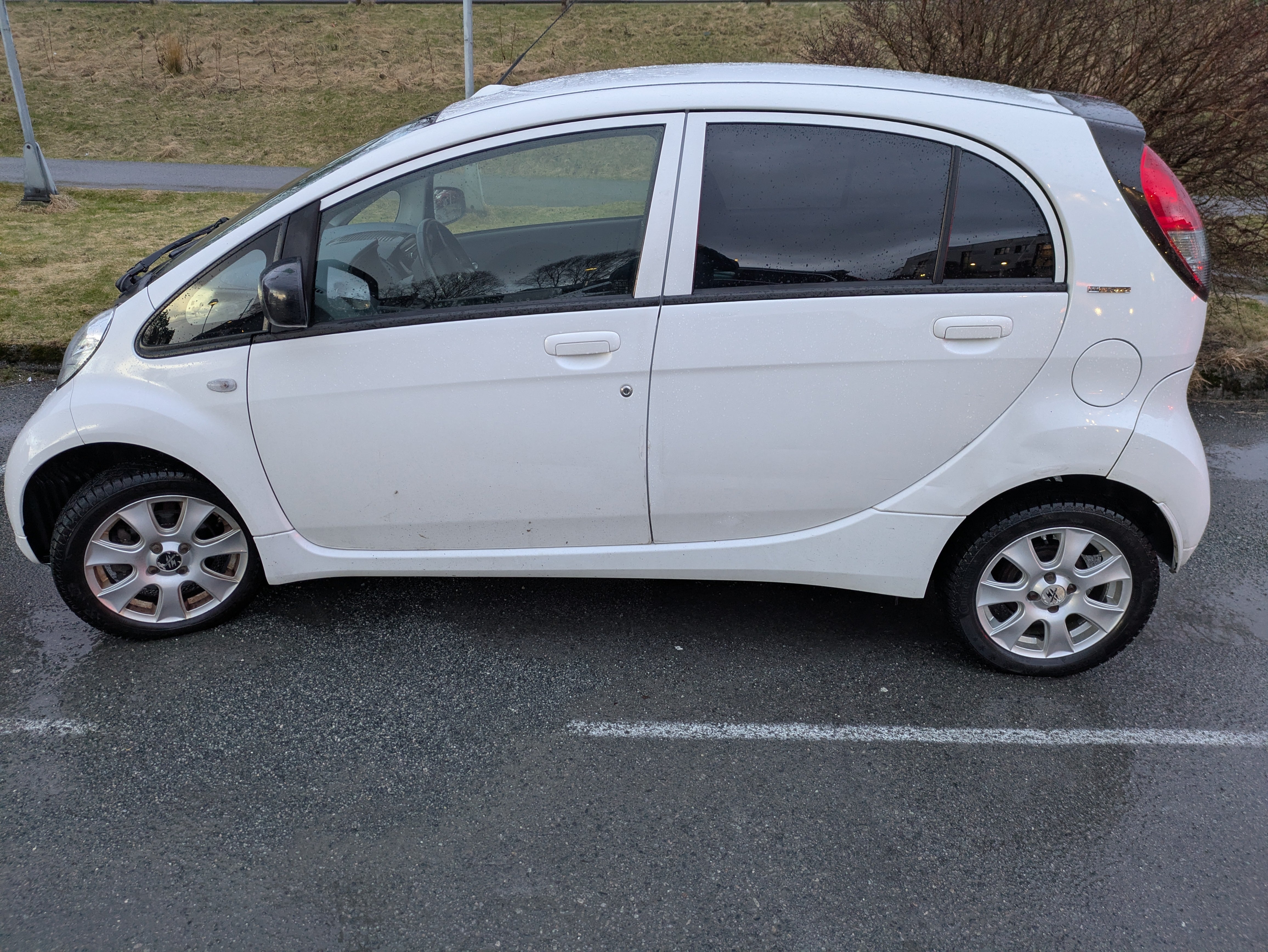Peugeot iOn med Aircondition