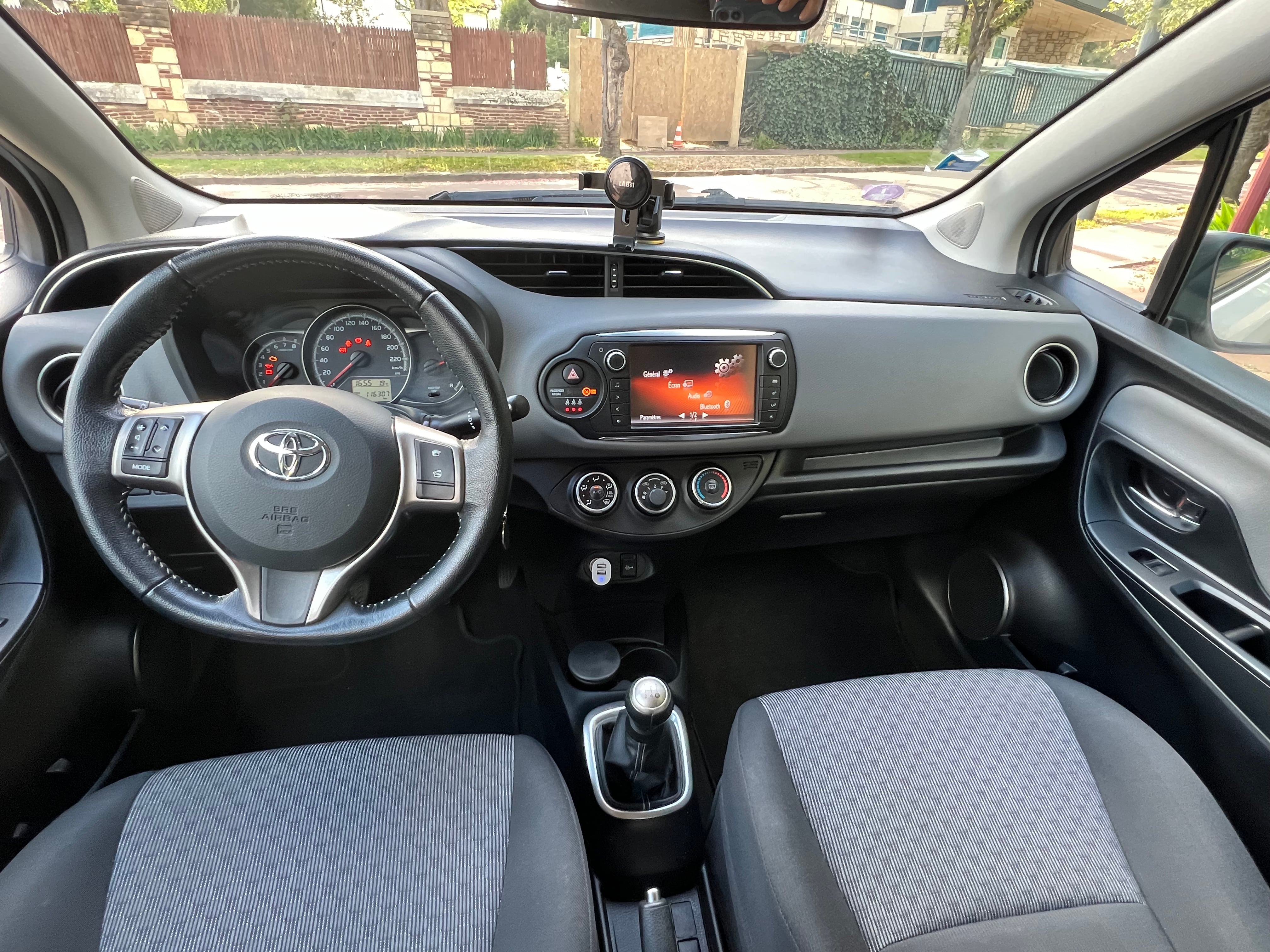 Toyota Yaris avec Port USB