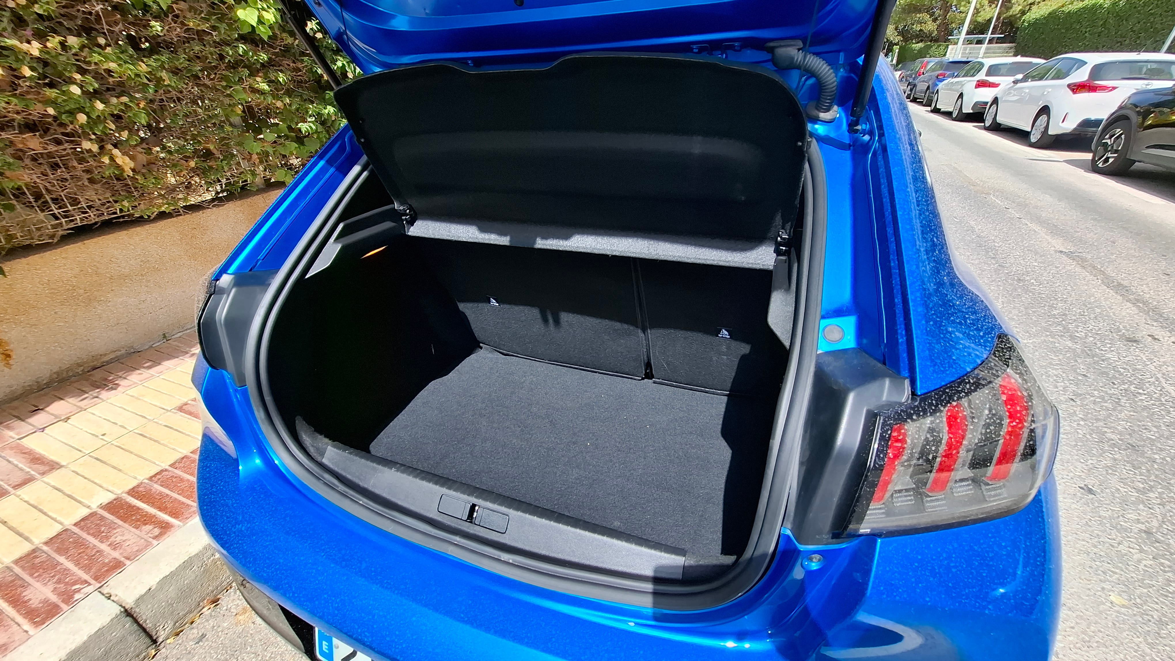 Peugeot 208 con GPS