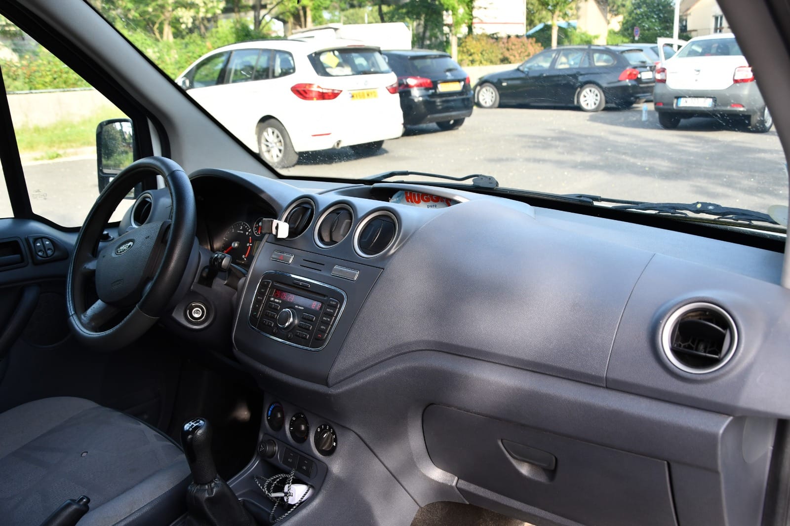 Ford Transit Connect avec Entrée audio / iPod