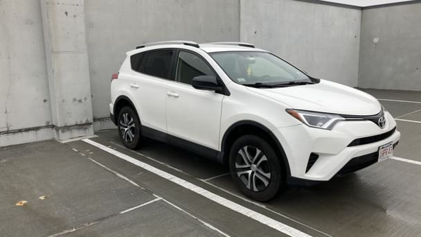 Toyota RAV4 LE