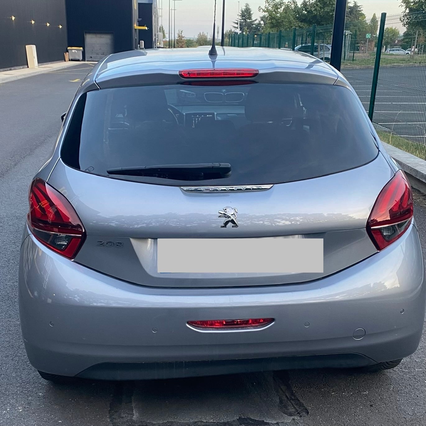 Peugeot 208 1.2 110CH ALLURE BUSINESS avec Régulateur de vitesse