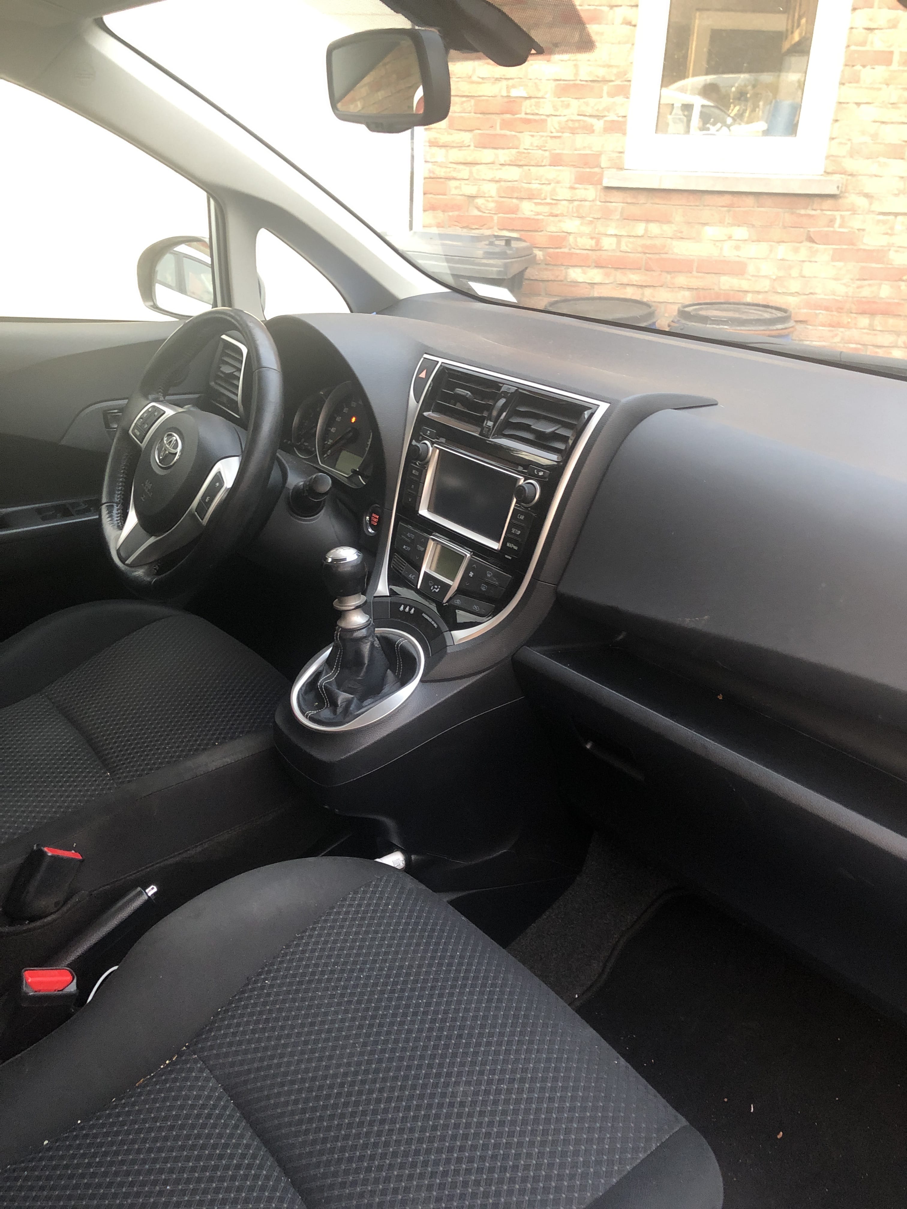 Toyota Verso-S avec Climatisation
