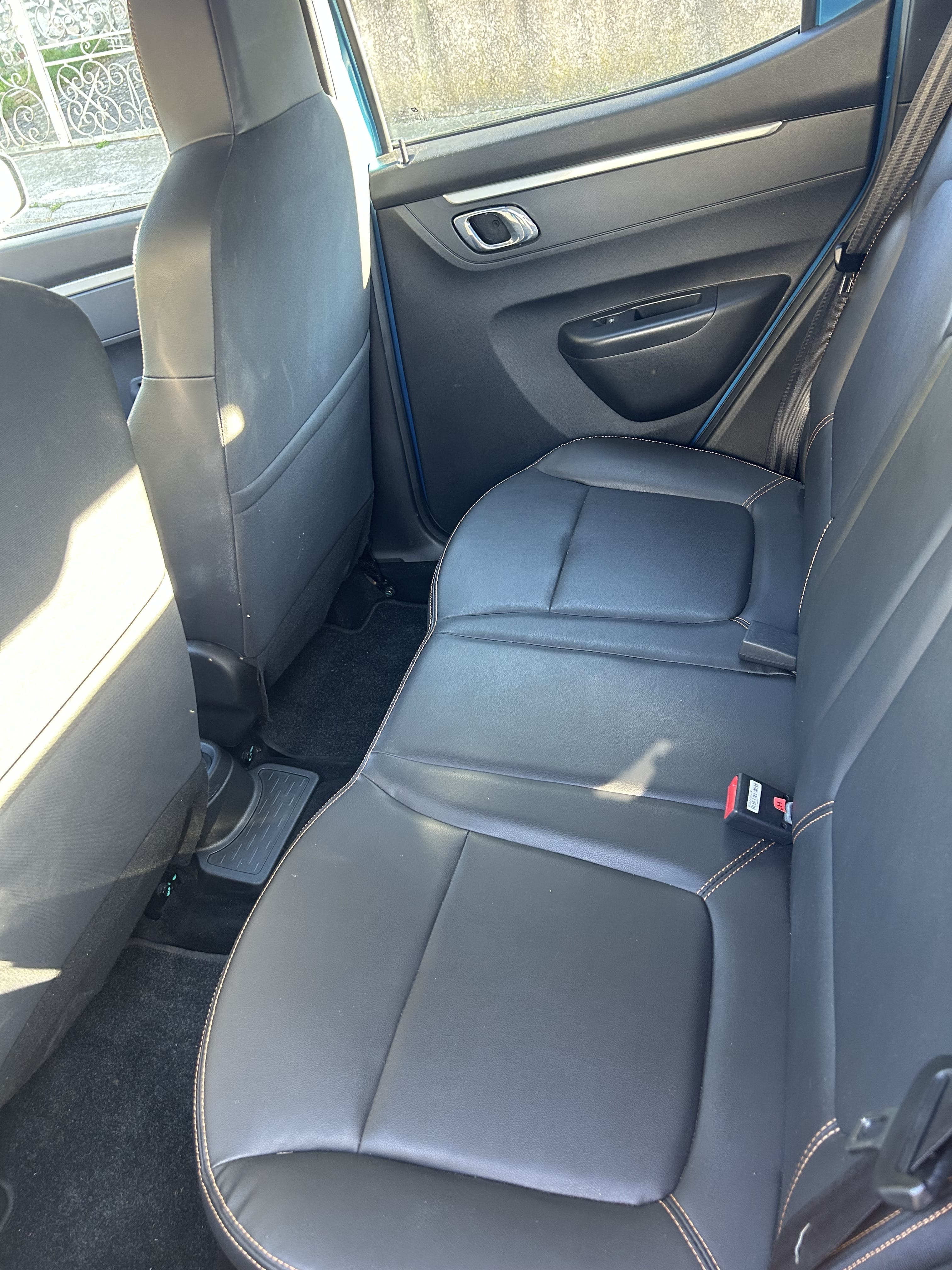 Dacia Spring avec GPS
