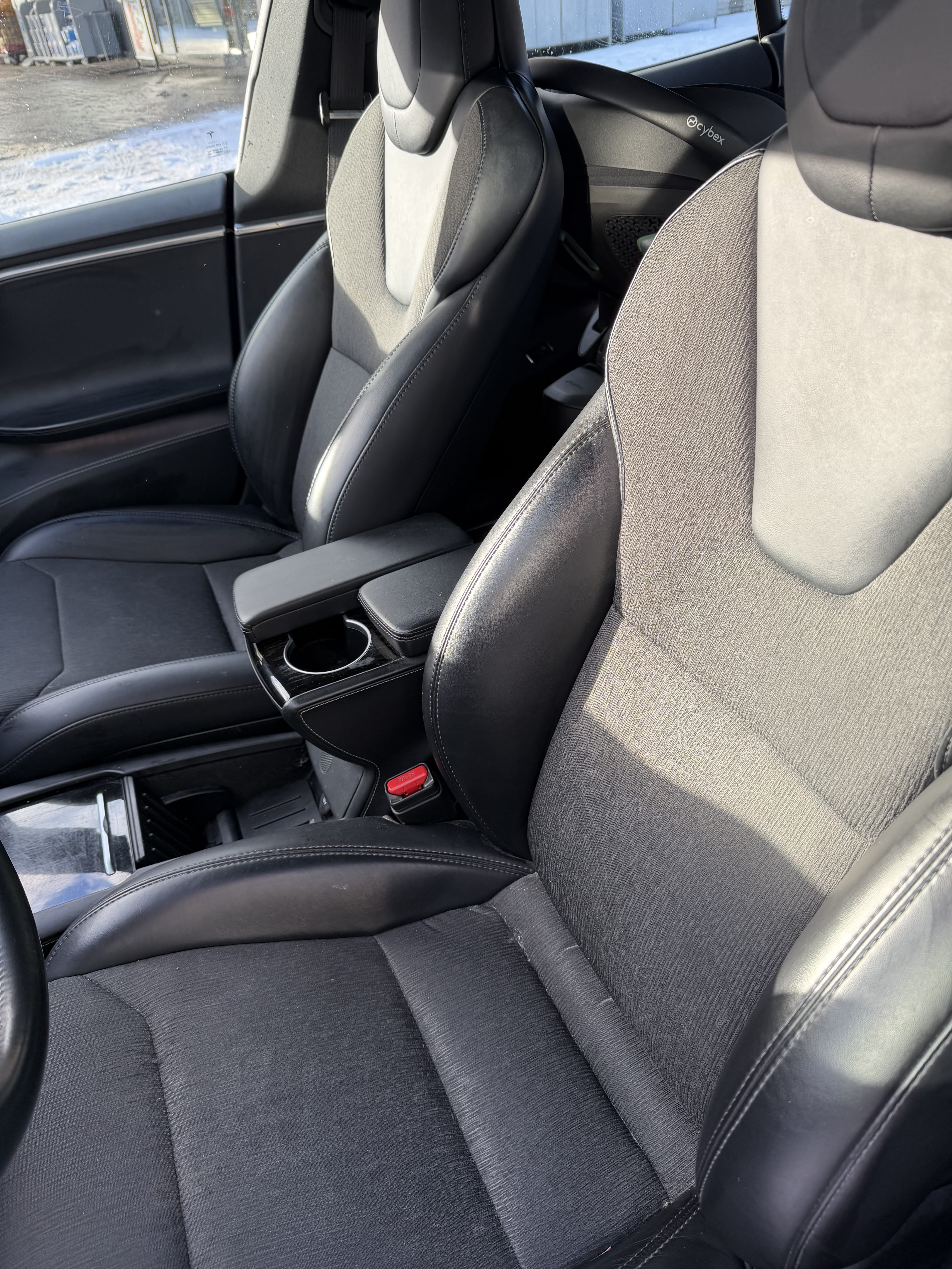 Tesla Model S 75D med Ryggekamera
