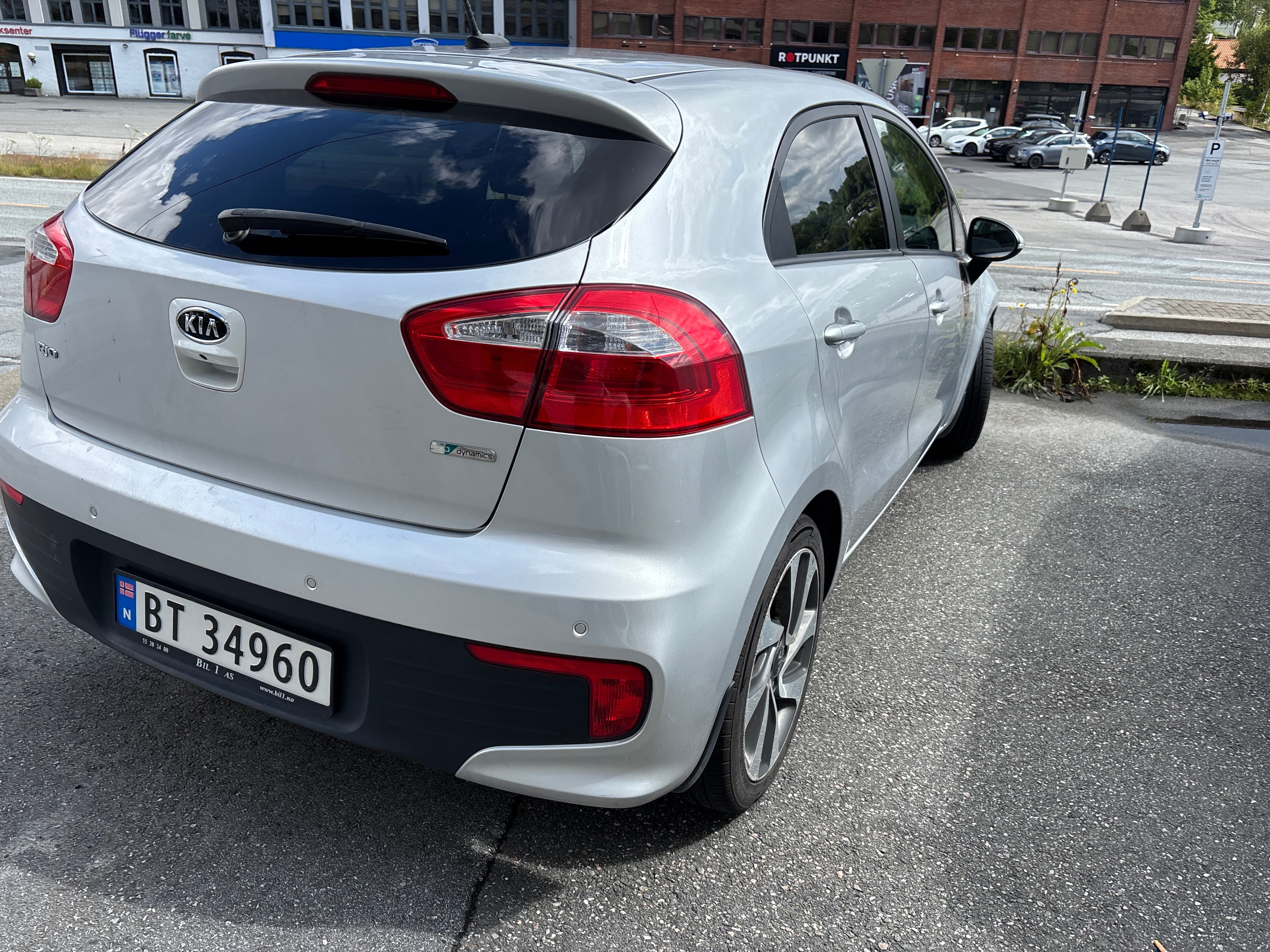 Kia Rio 1.2 84hk Bensin 5 seter med Cruisekontroll