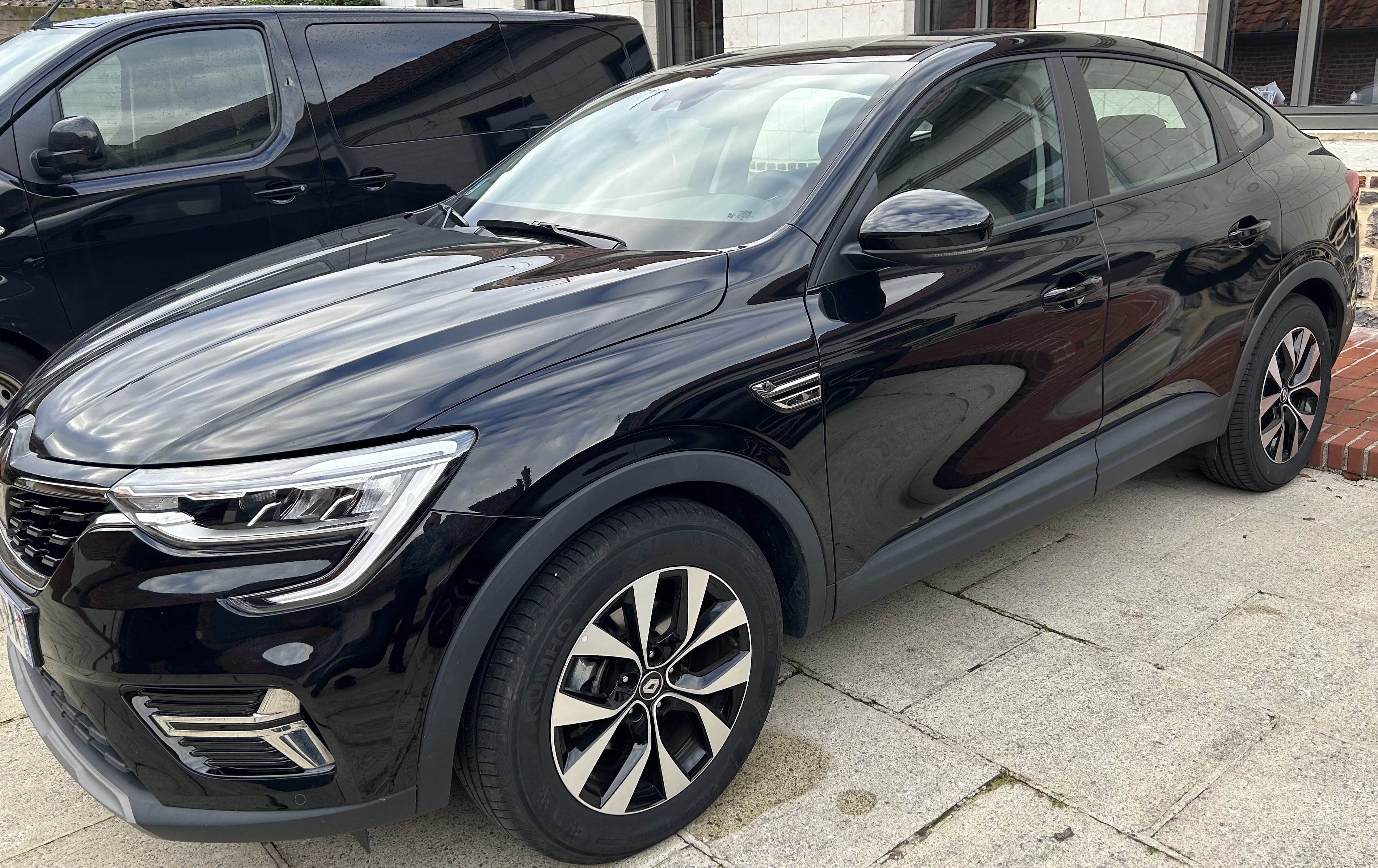 Renault Arkana E-Tech, 2022, Essence 95, automatique