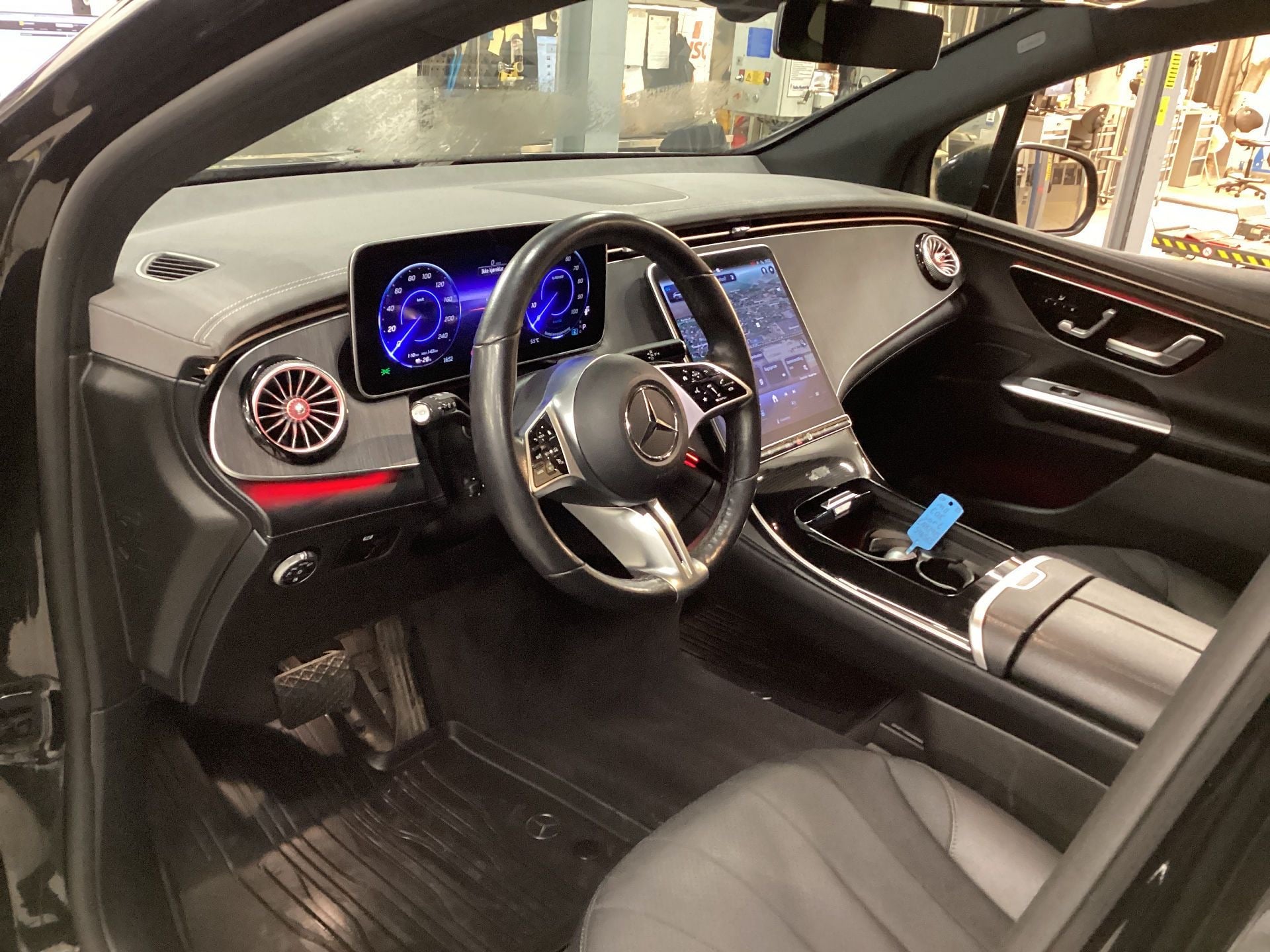 Mercedes-Benz EQE 350 4MATIC med Aircondition