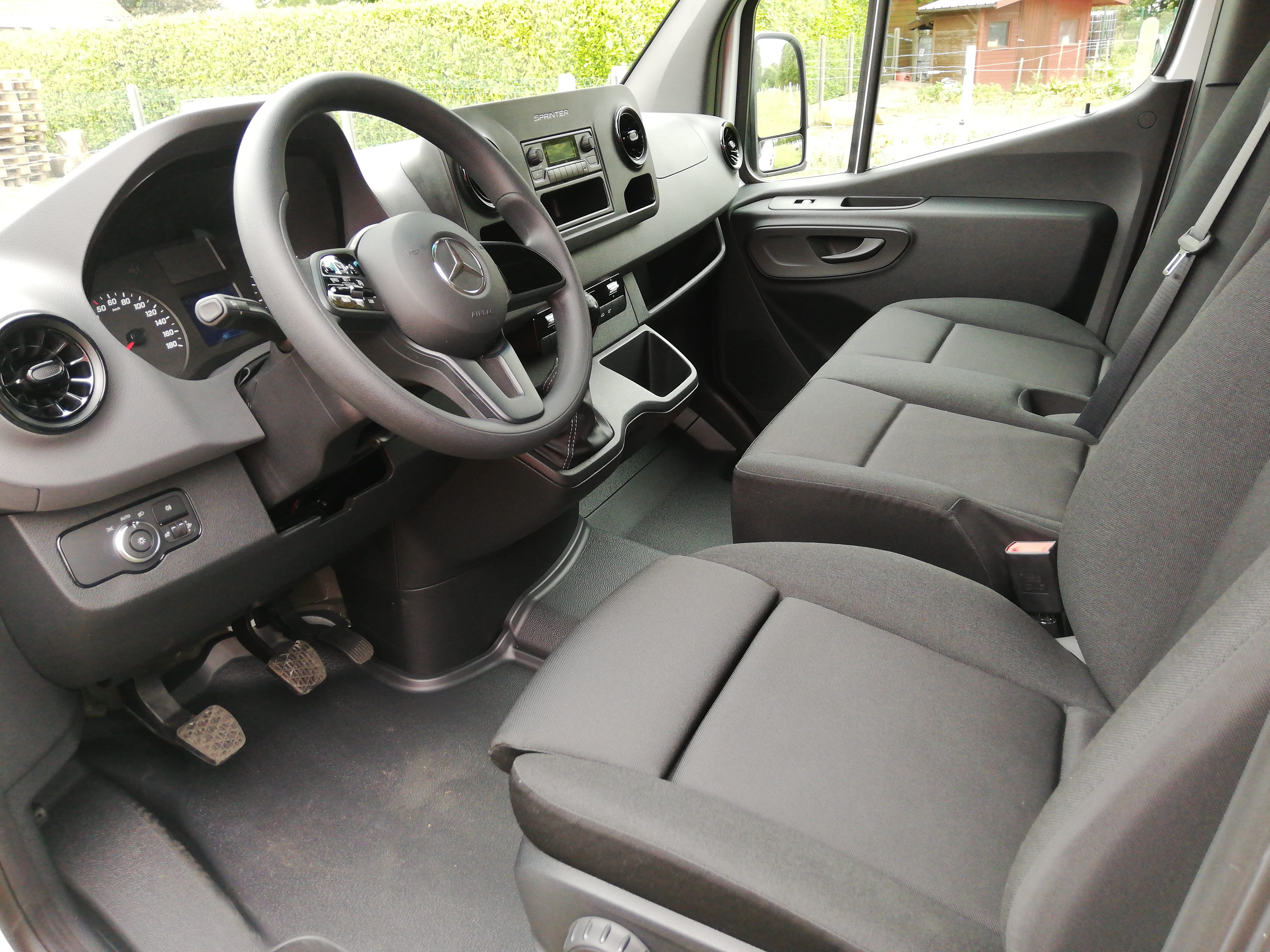 Mercedes Sprinter Combi met Audio- / iPod-ingang