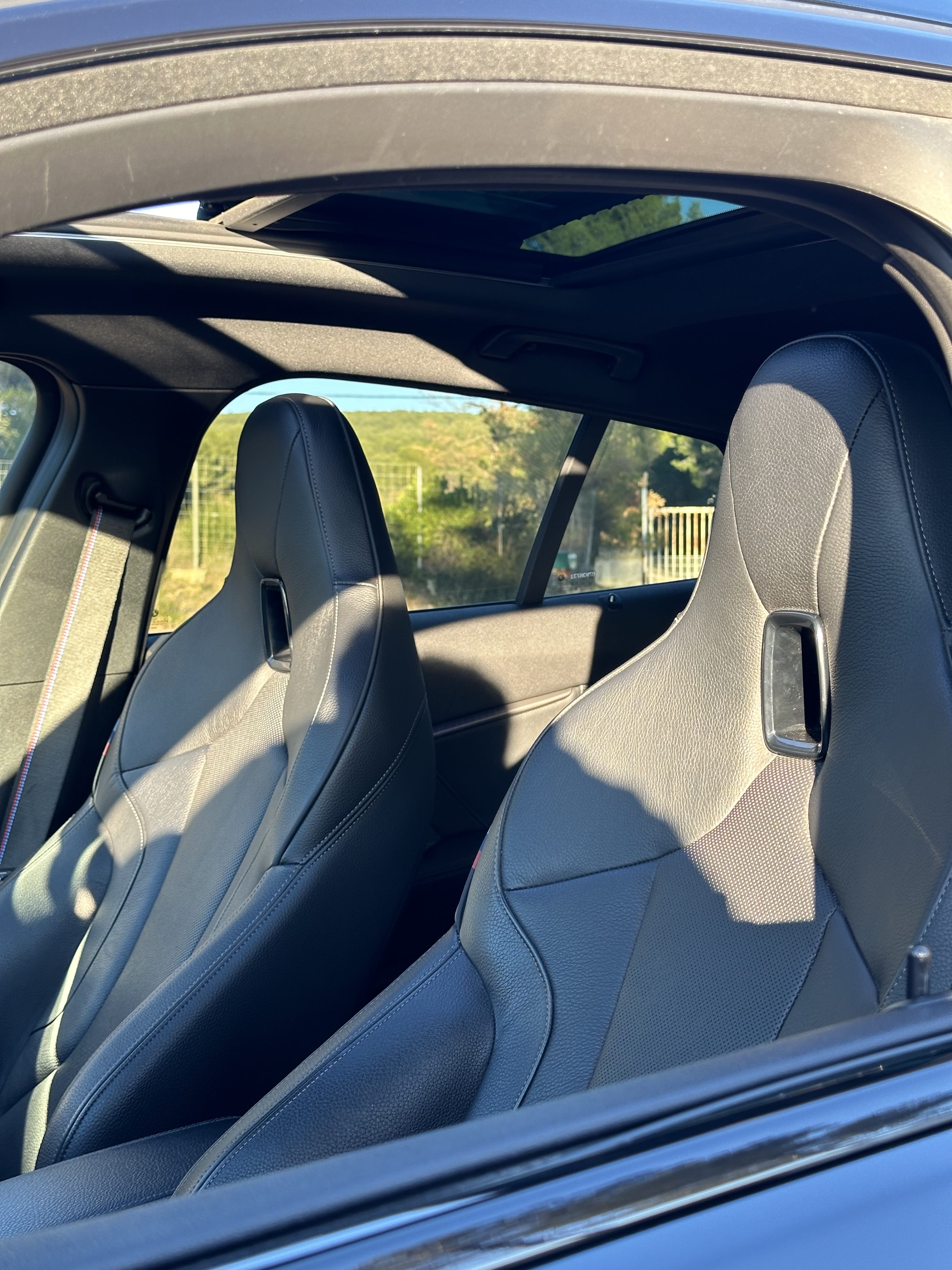 BMW Série 1 avec Entrée audio / iPod