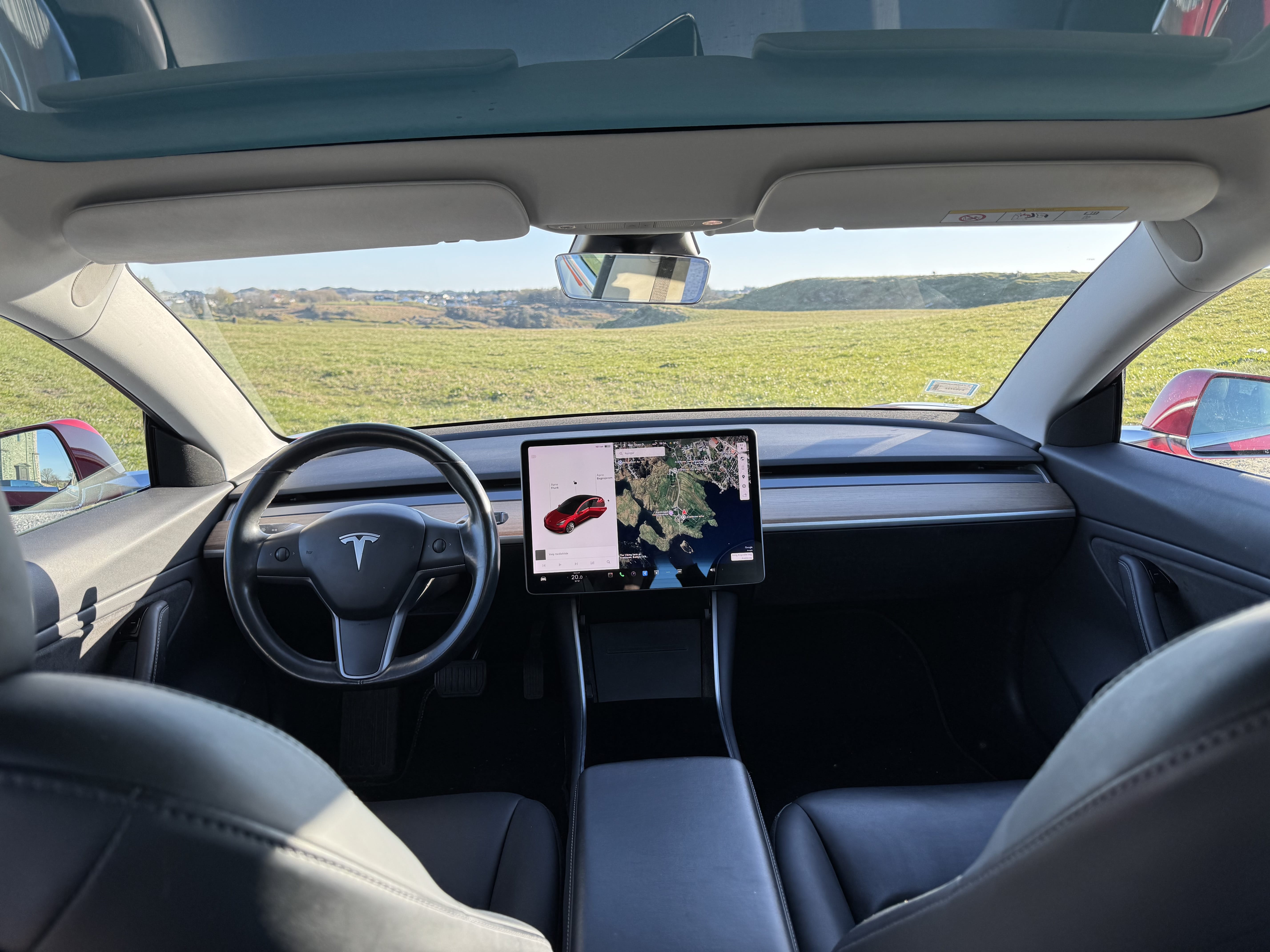 Tesla Model 3 Long Range med GPS