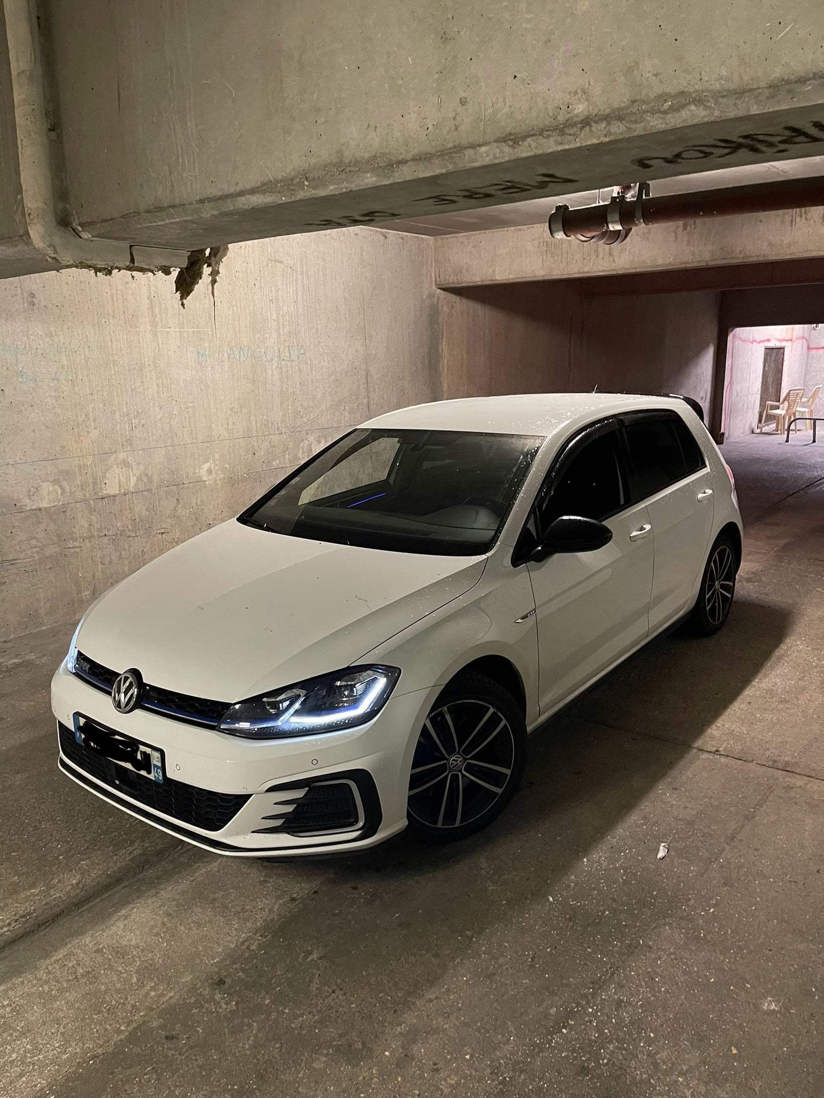 Volkswagen Golf, 2018, Essence 98 / Électrique (hybride), automatique