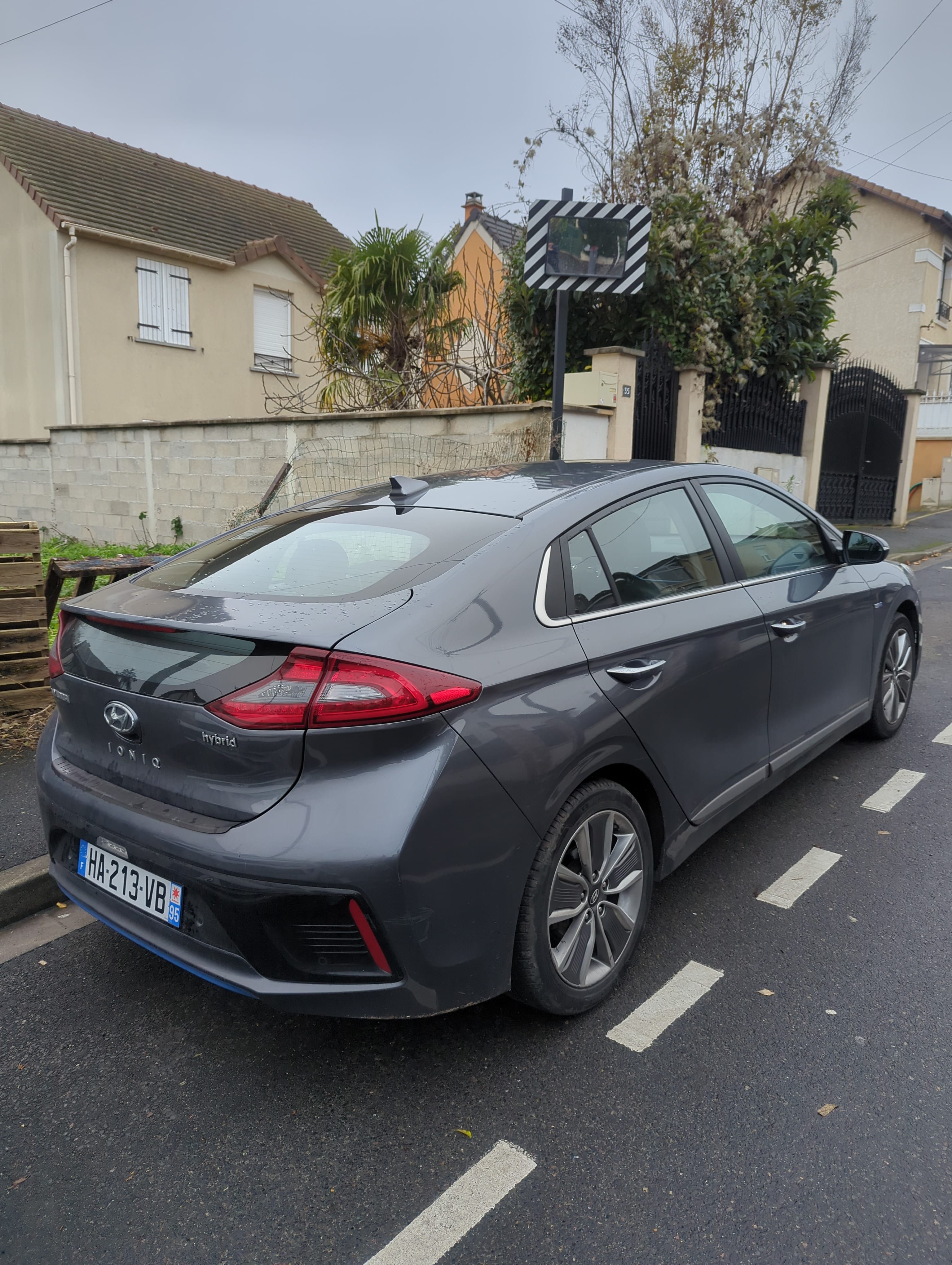 Hyundai Ioniq avec Apple CarPlay