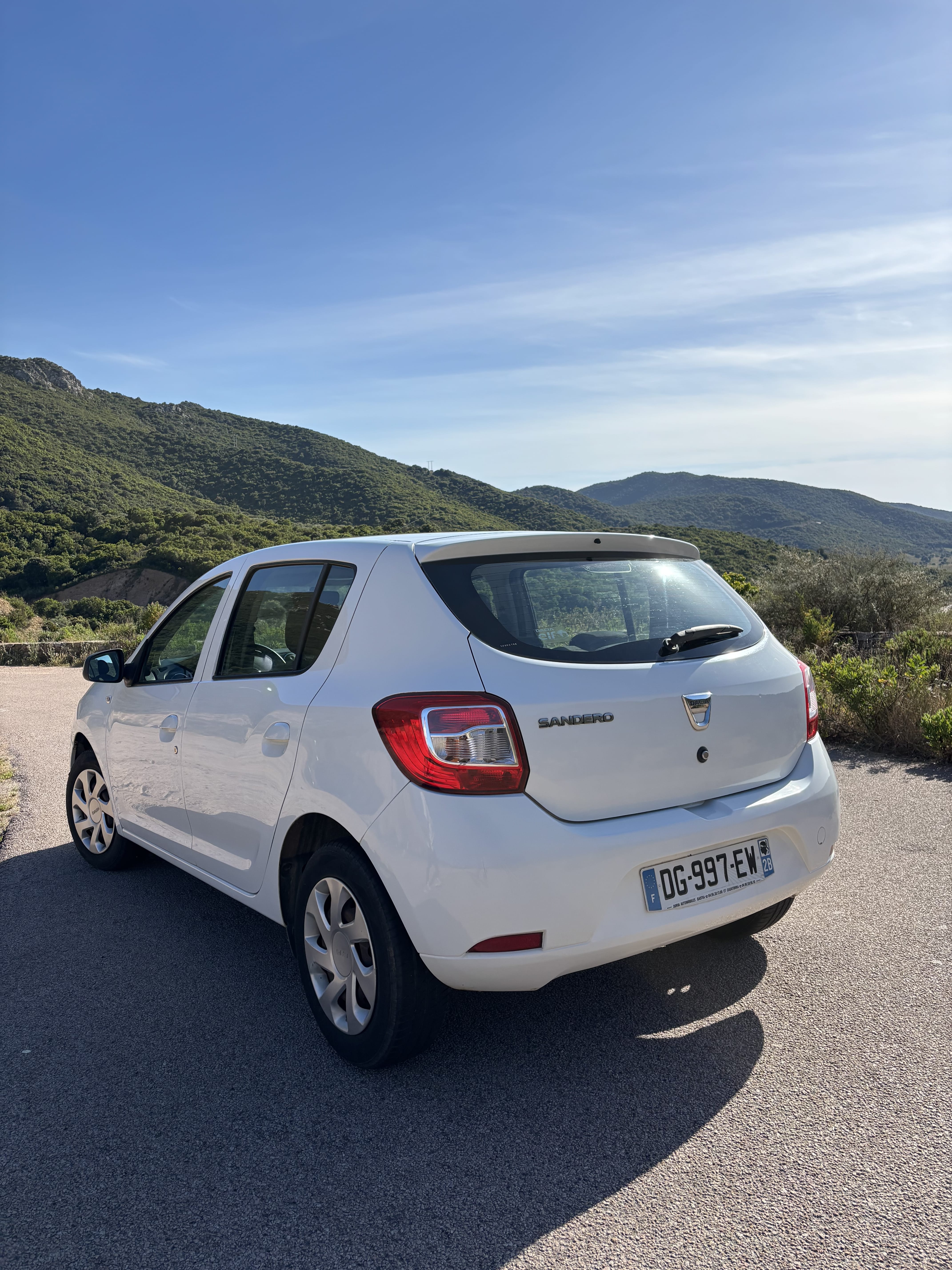Dacia Sandero 1.2 16v 75 with Bluetooth audio