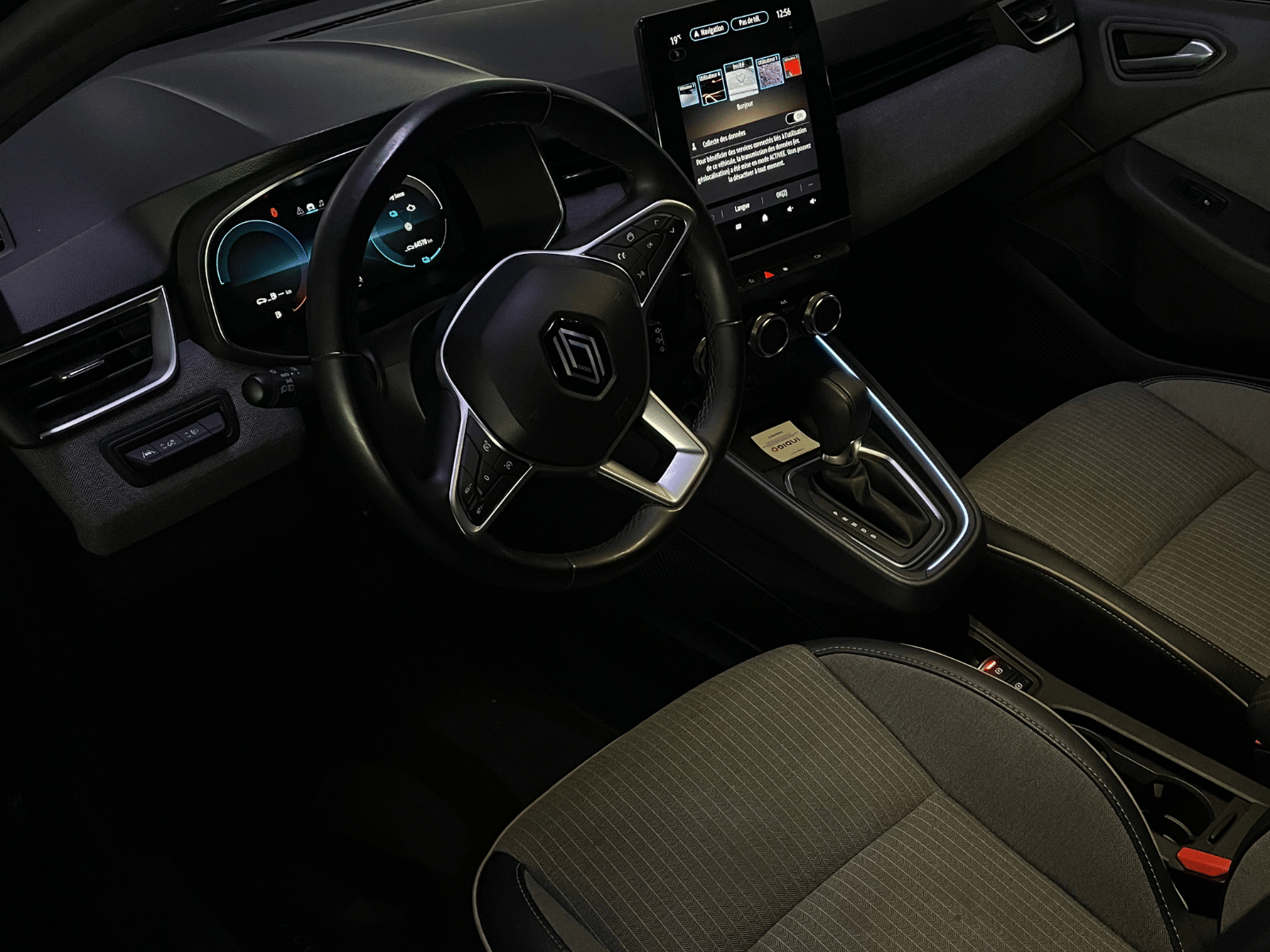 Renault Clio E-tech mit Apple CarPlay