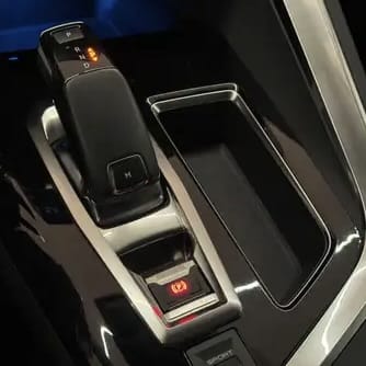 Peugeot 3008 met Autostoel baby
