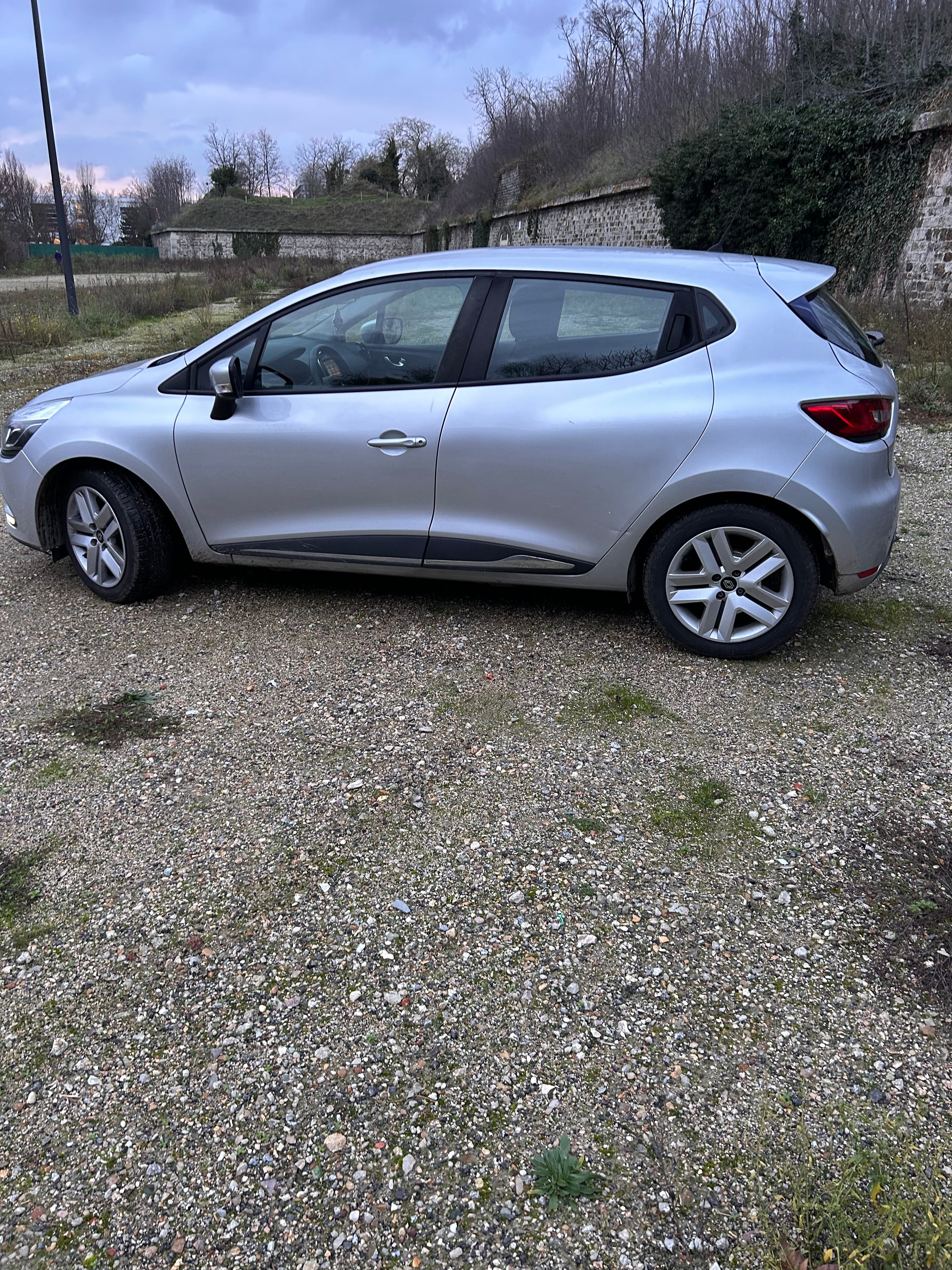 Renault Clio 0.9 avec Climatisation