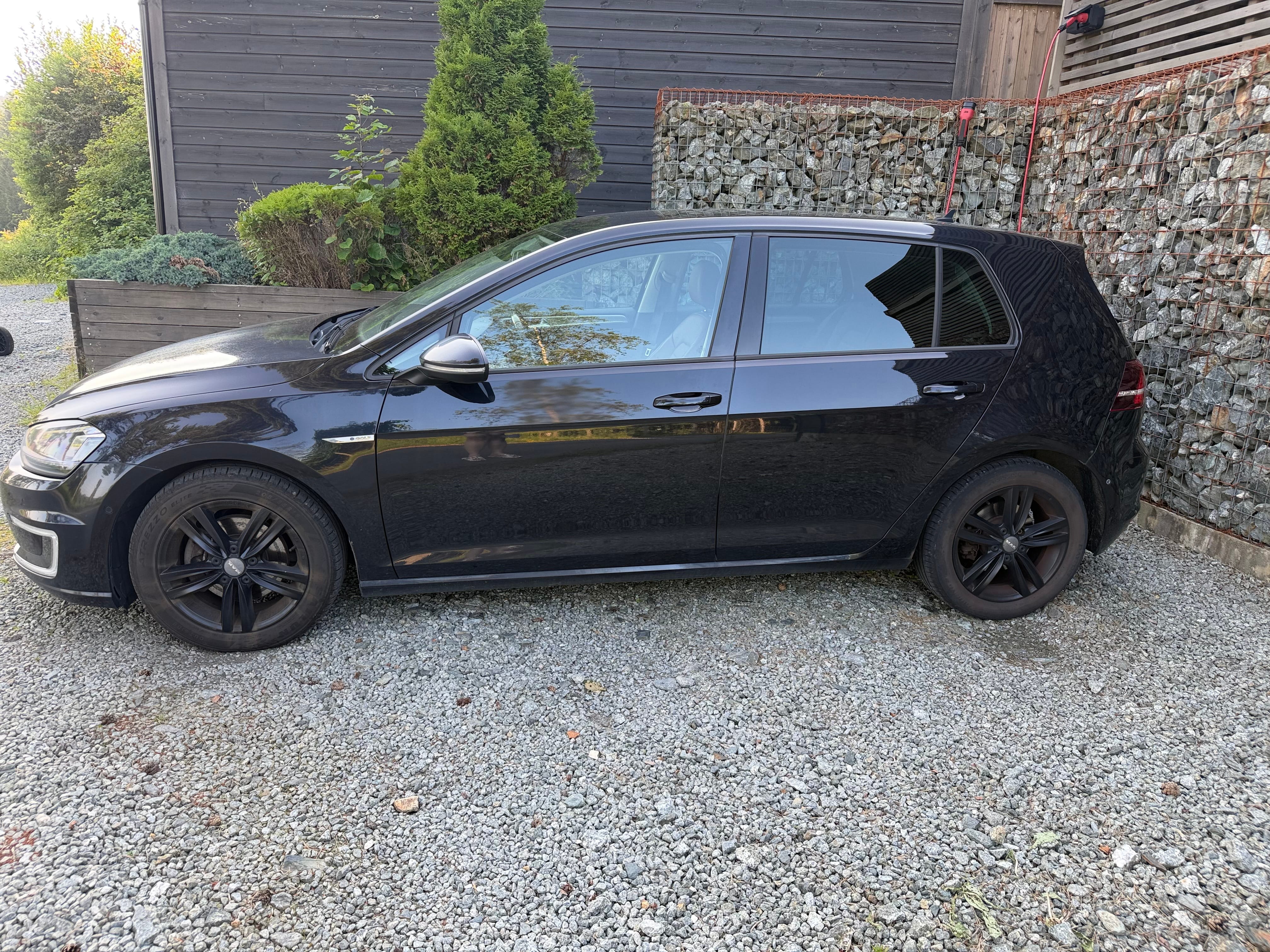 Volkswagen e-Golf with Air conditioning