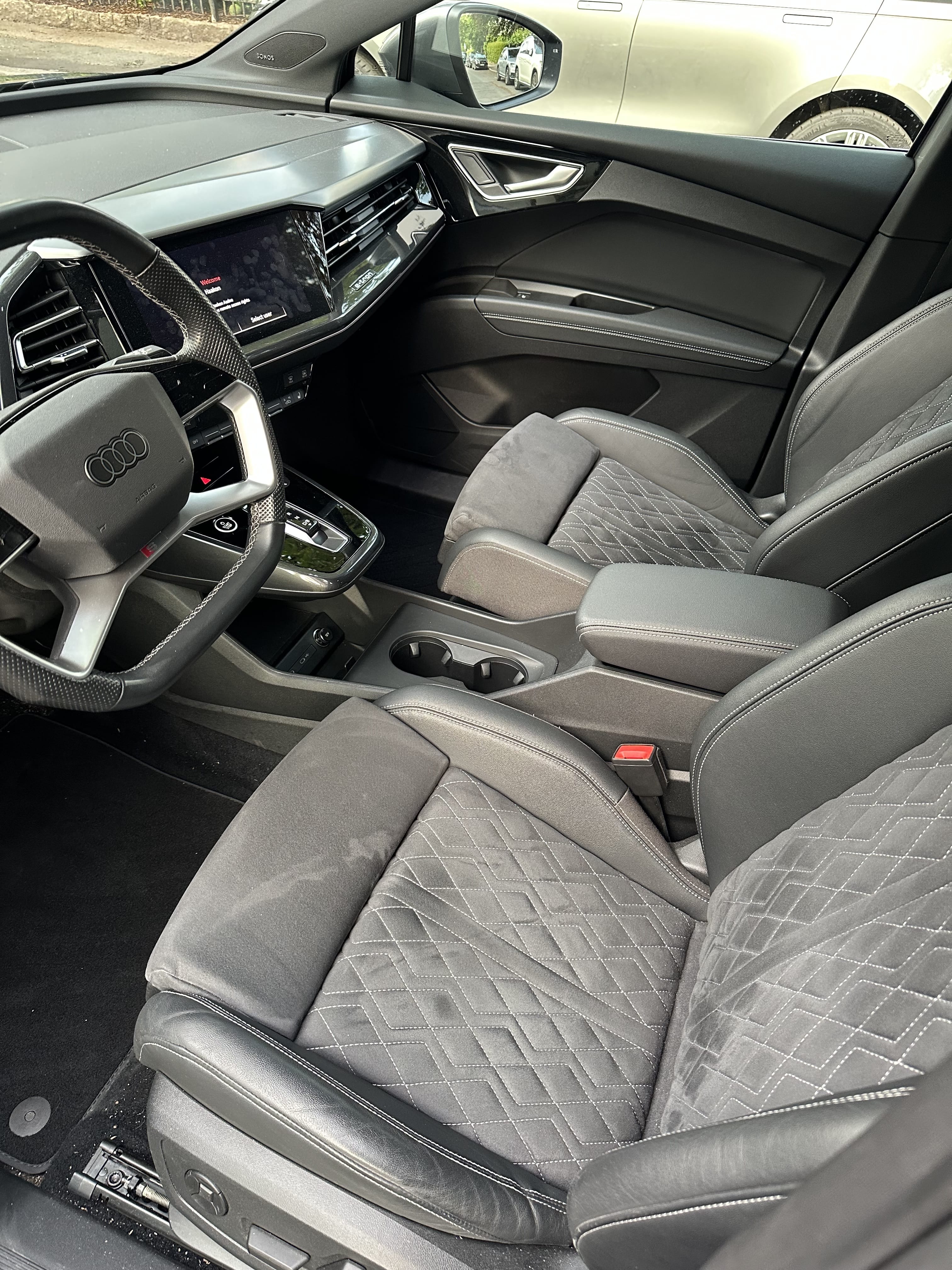 Audi Q4 50 e-tron quattro (AWD) med Tilhengerfeste