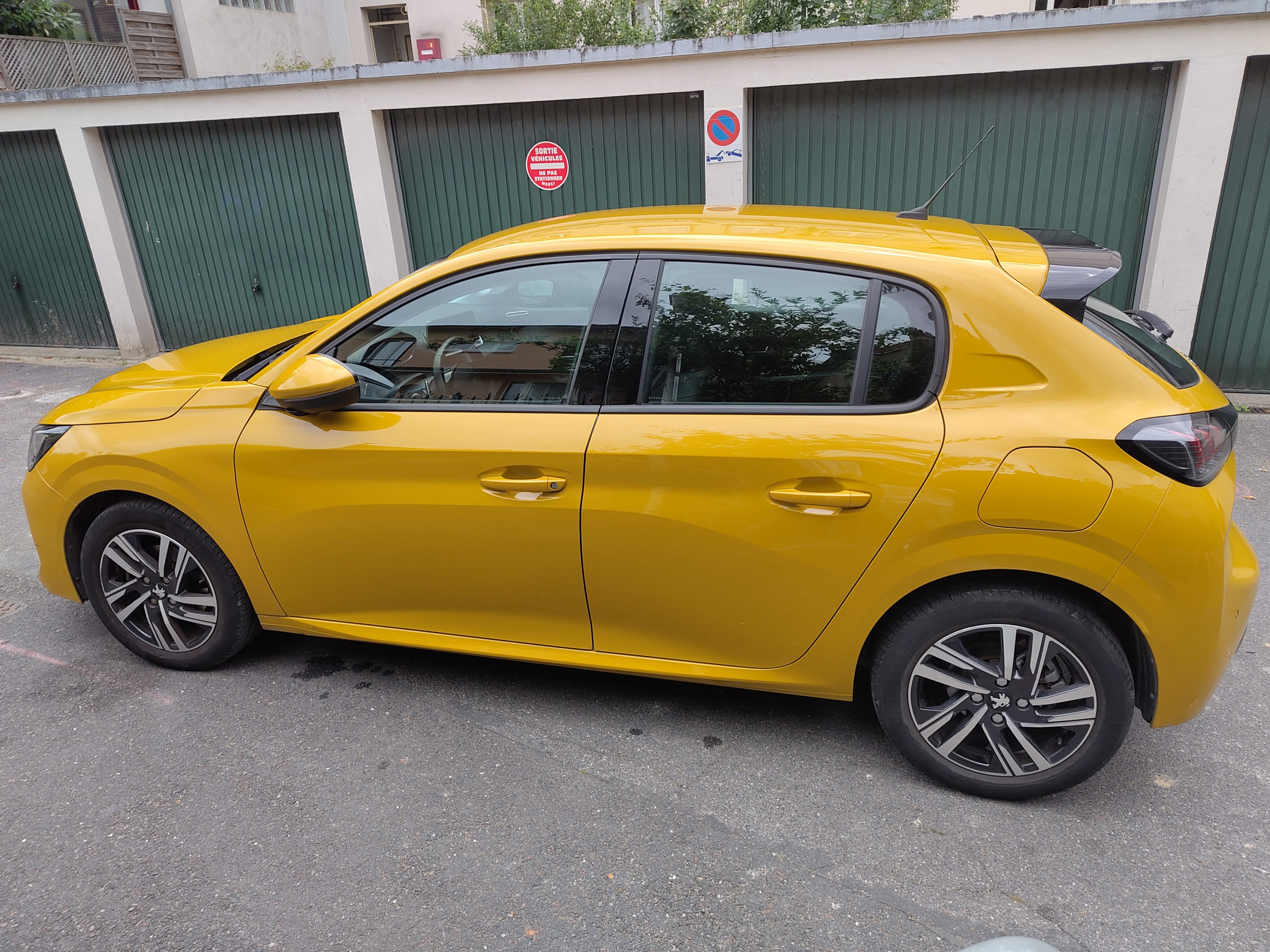 Peugeot 208 avec Régulateur de vitesse