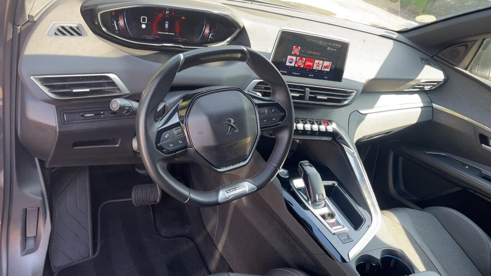Peugeot 3008 avec Dashcam