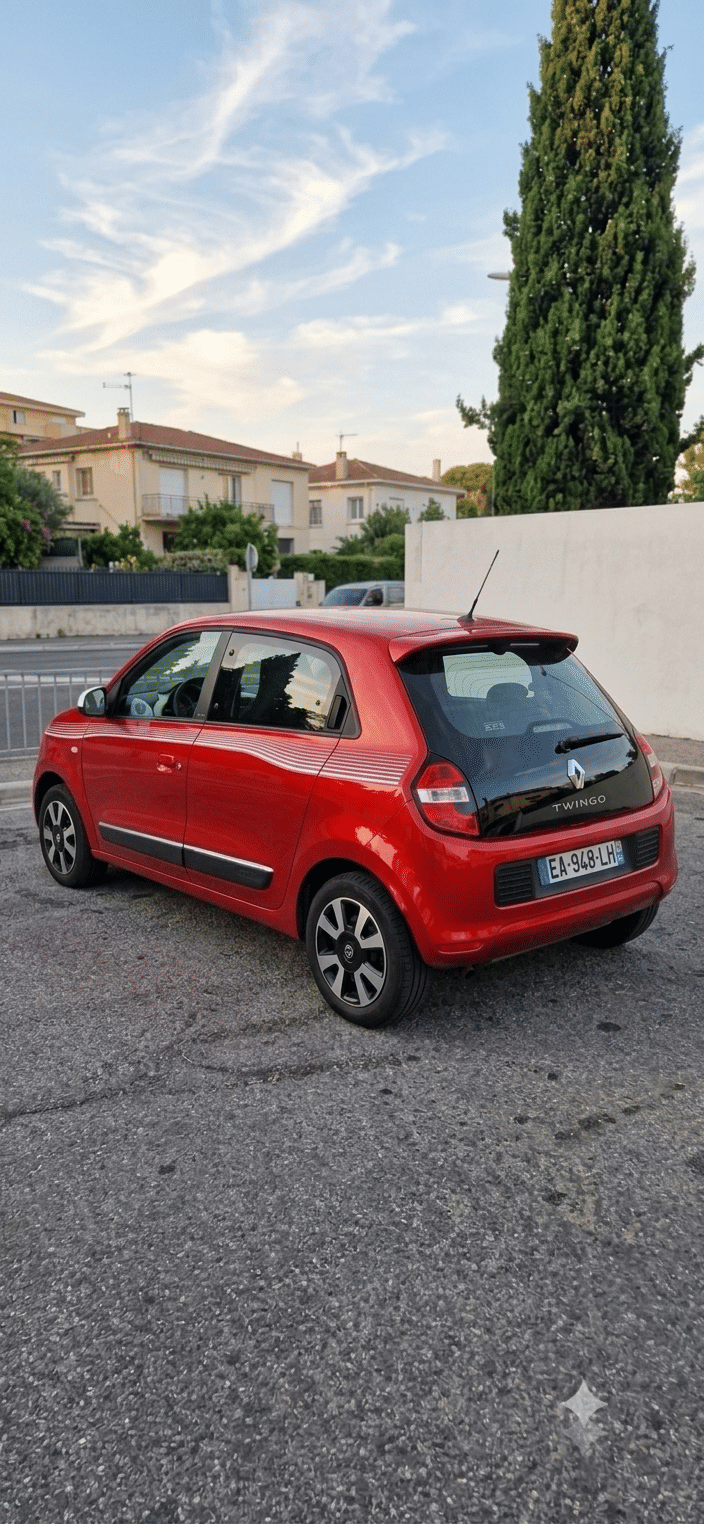 Renault Twingo III with Cruise control