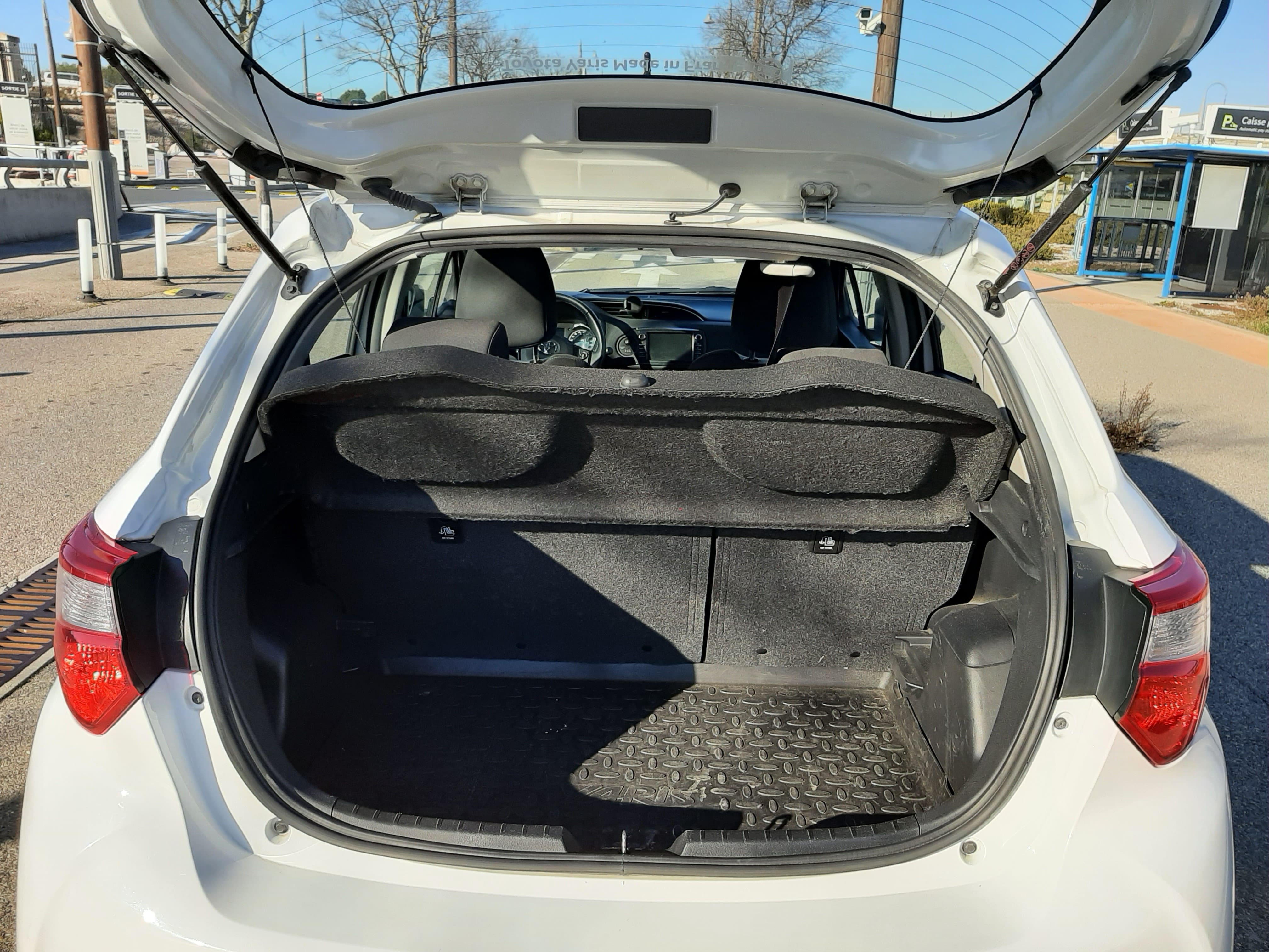 Toyota Yaris Hybride avec Audio Bluetooth