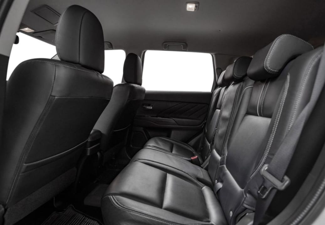 Mitsubishi Outlander Hybrid med Aircondition