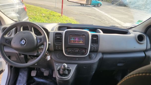 Renault Trafic avec Chaines