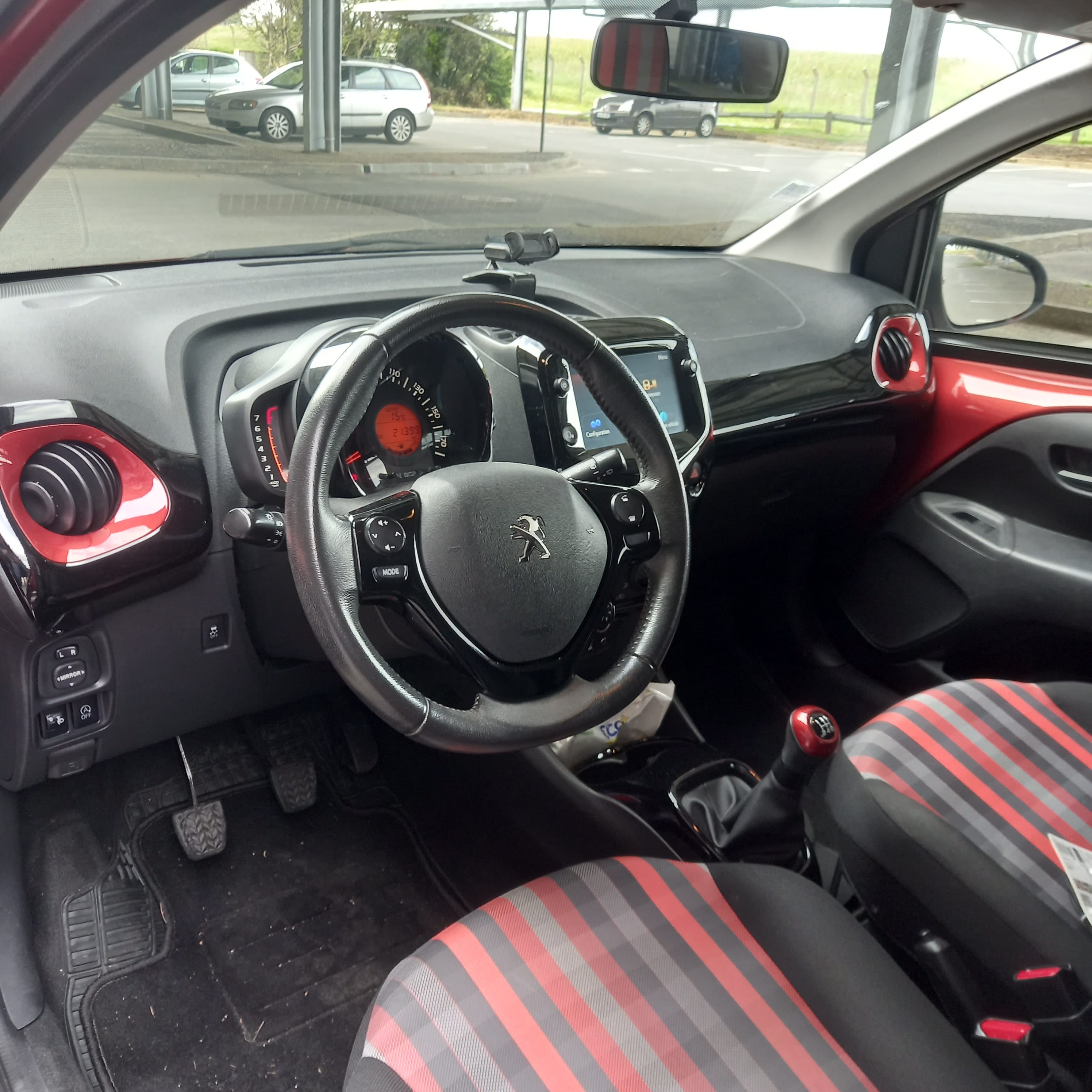 Peugeot 108 COLLECTION BORDEAUX