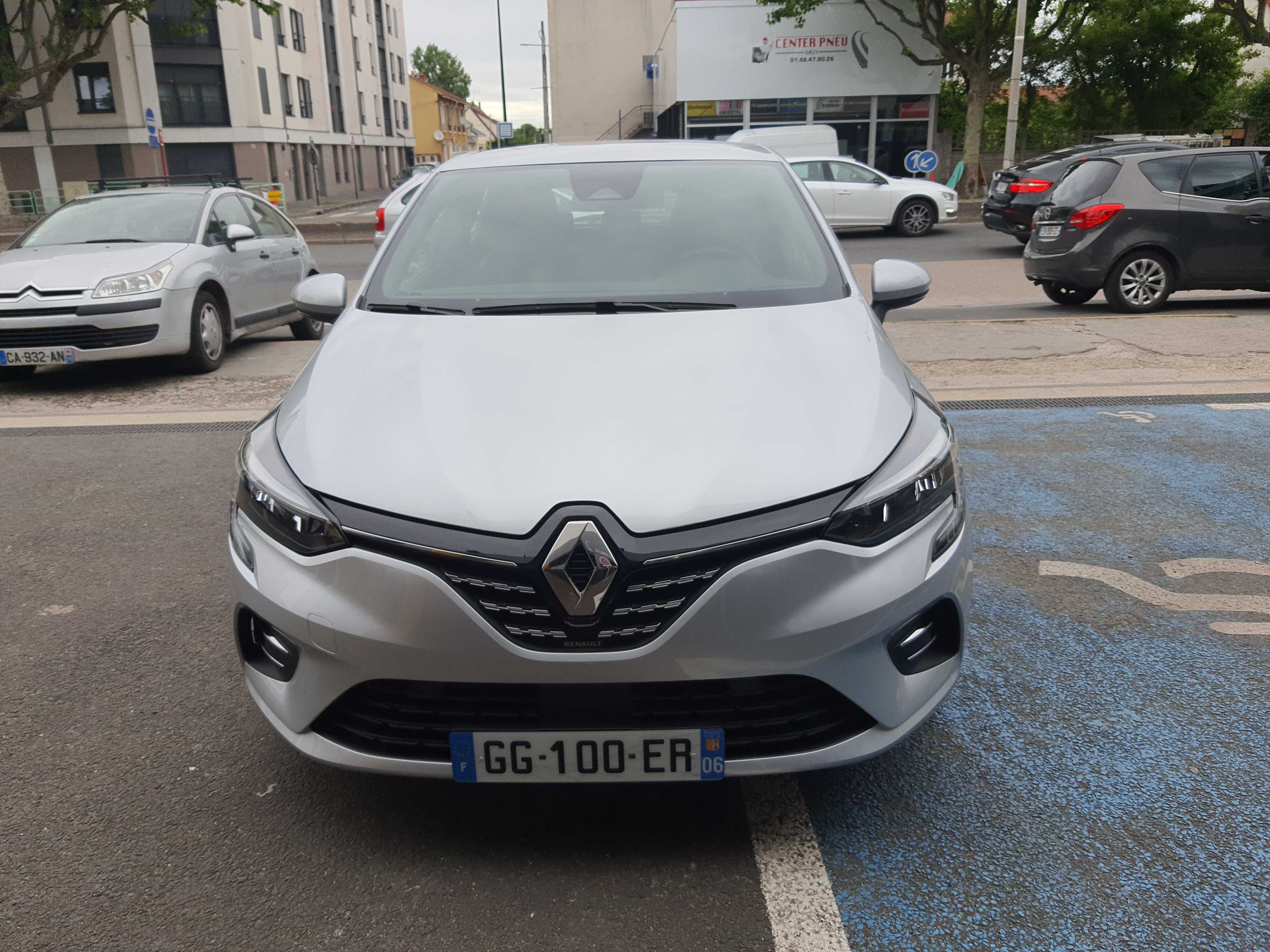Renault Clio, 2022, Essence 98