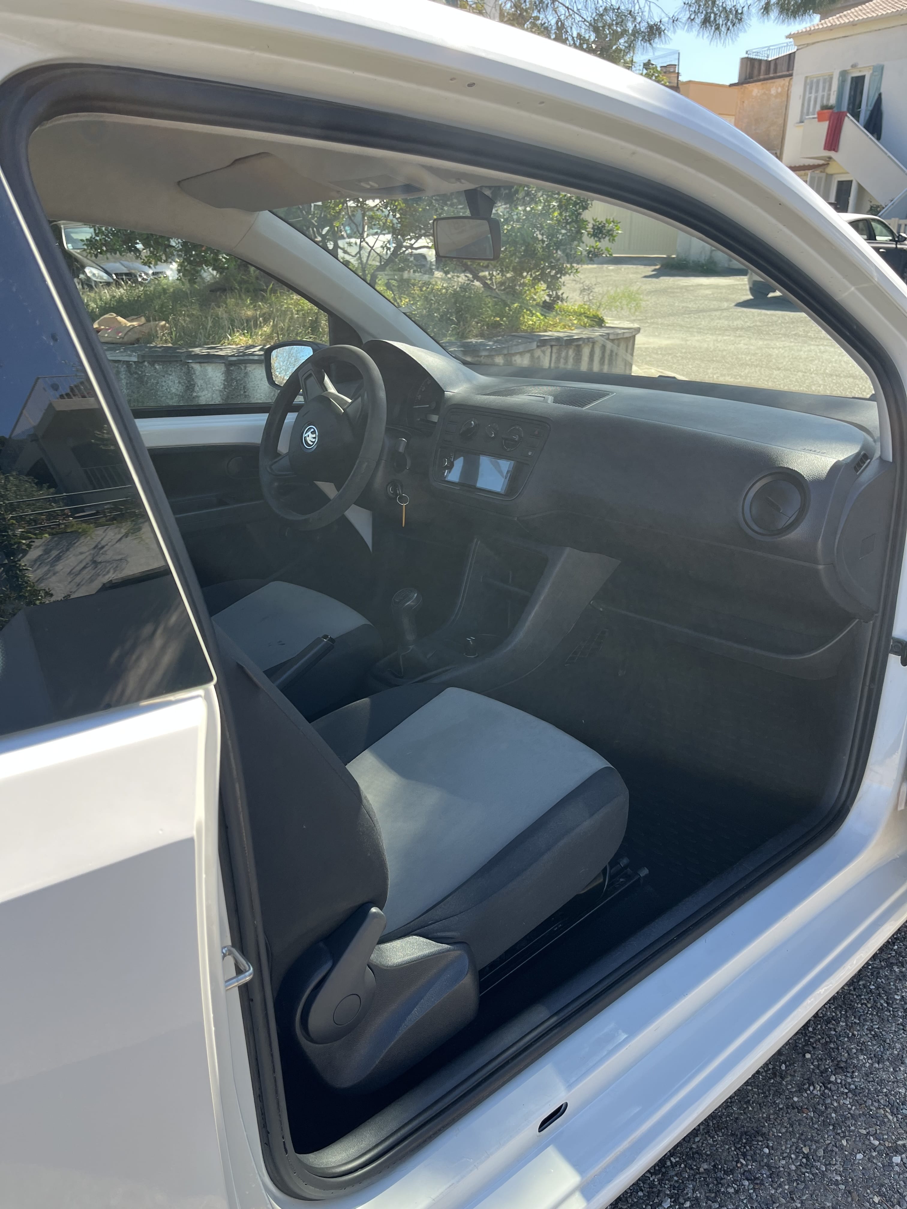 Skoda Citigo essence 60 cv avec Apple CarPlay