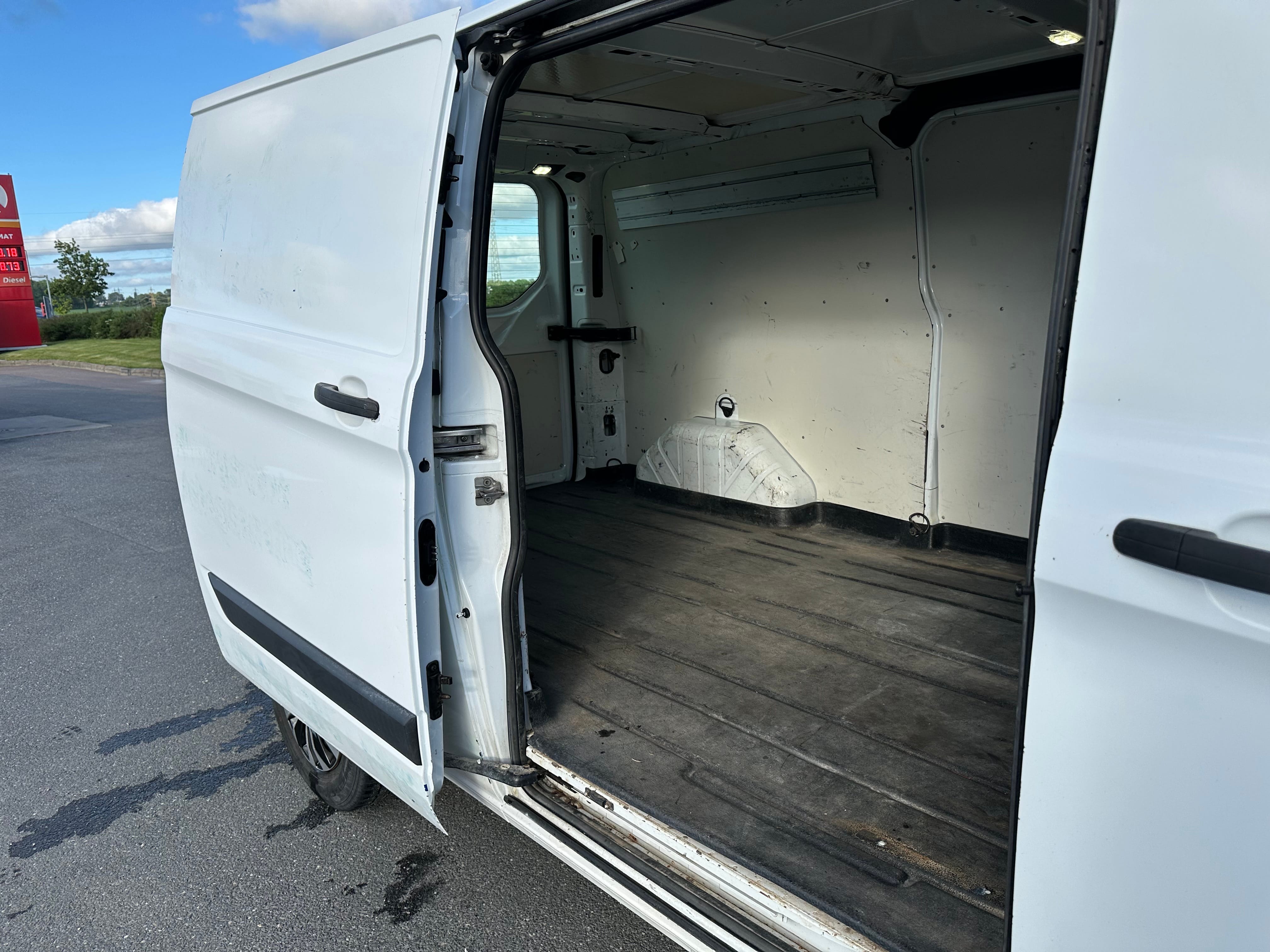 Ford Transit Varebil med Tilhengerfeste