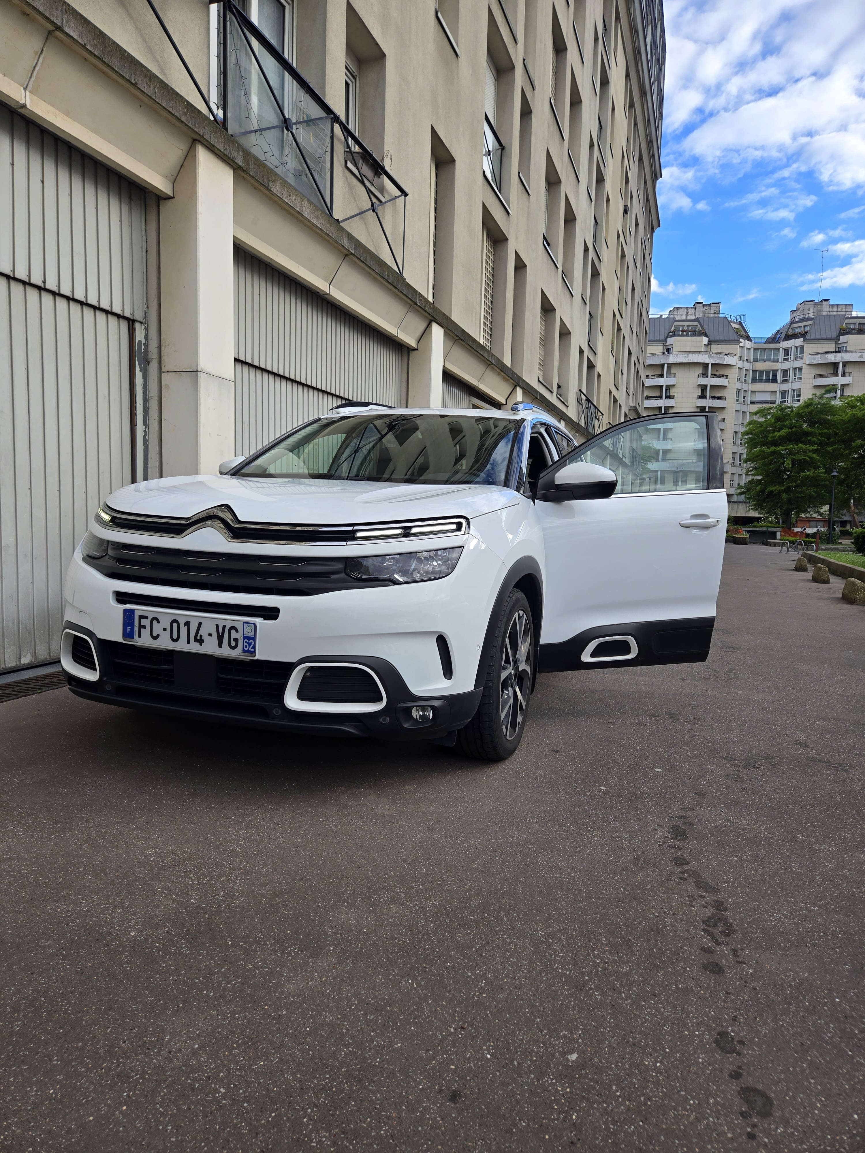 Citroen C5 Aircross Shine EAT8 1.6 180 ch, 2018, Essence 95, automatique