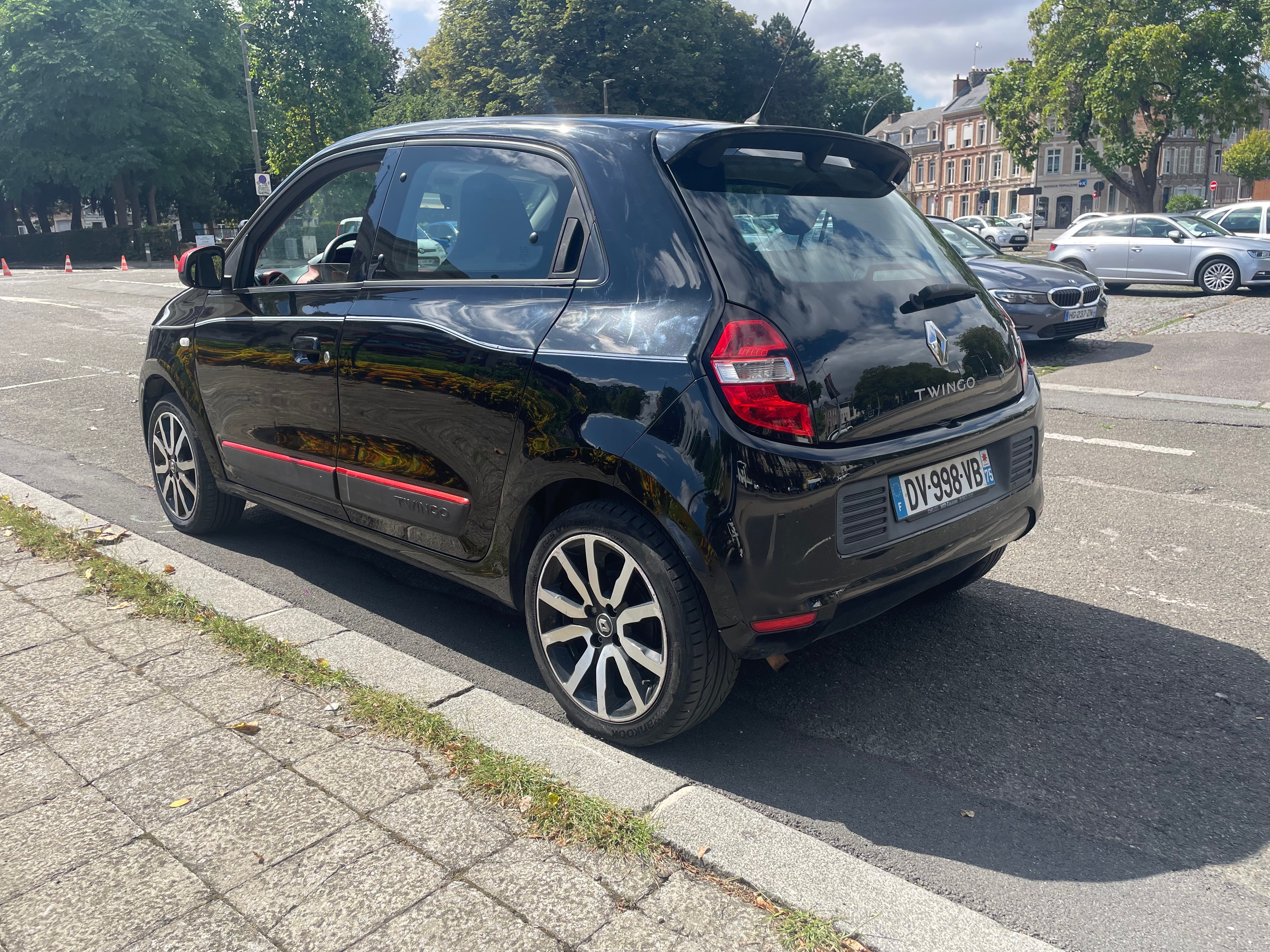Renault Twingo III avec Autoradio