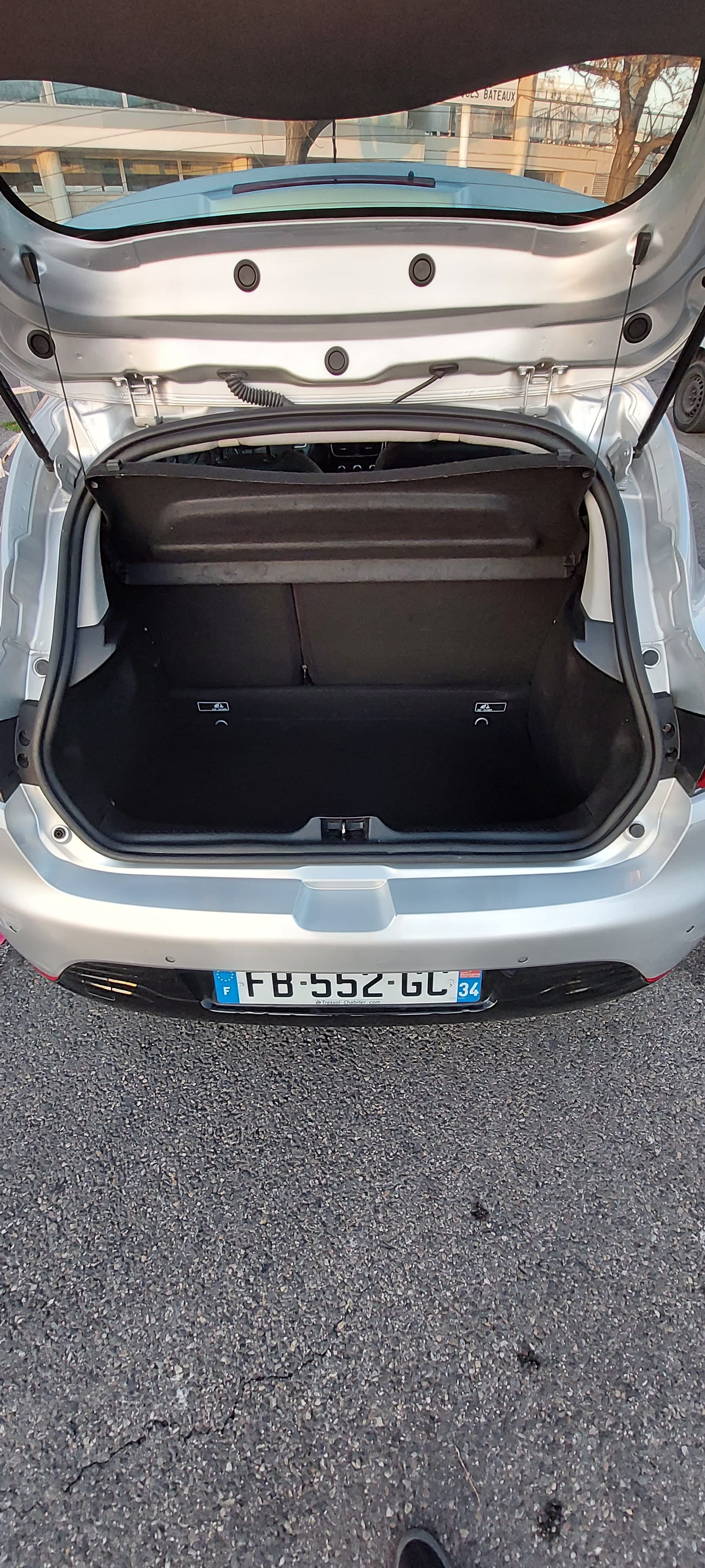 Renault Clio avec Siège bébé
